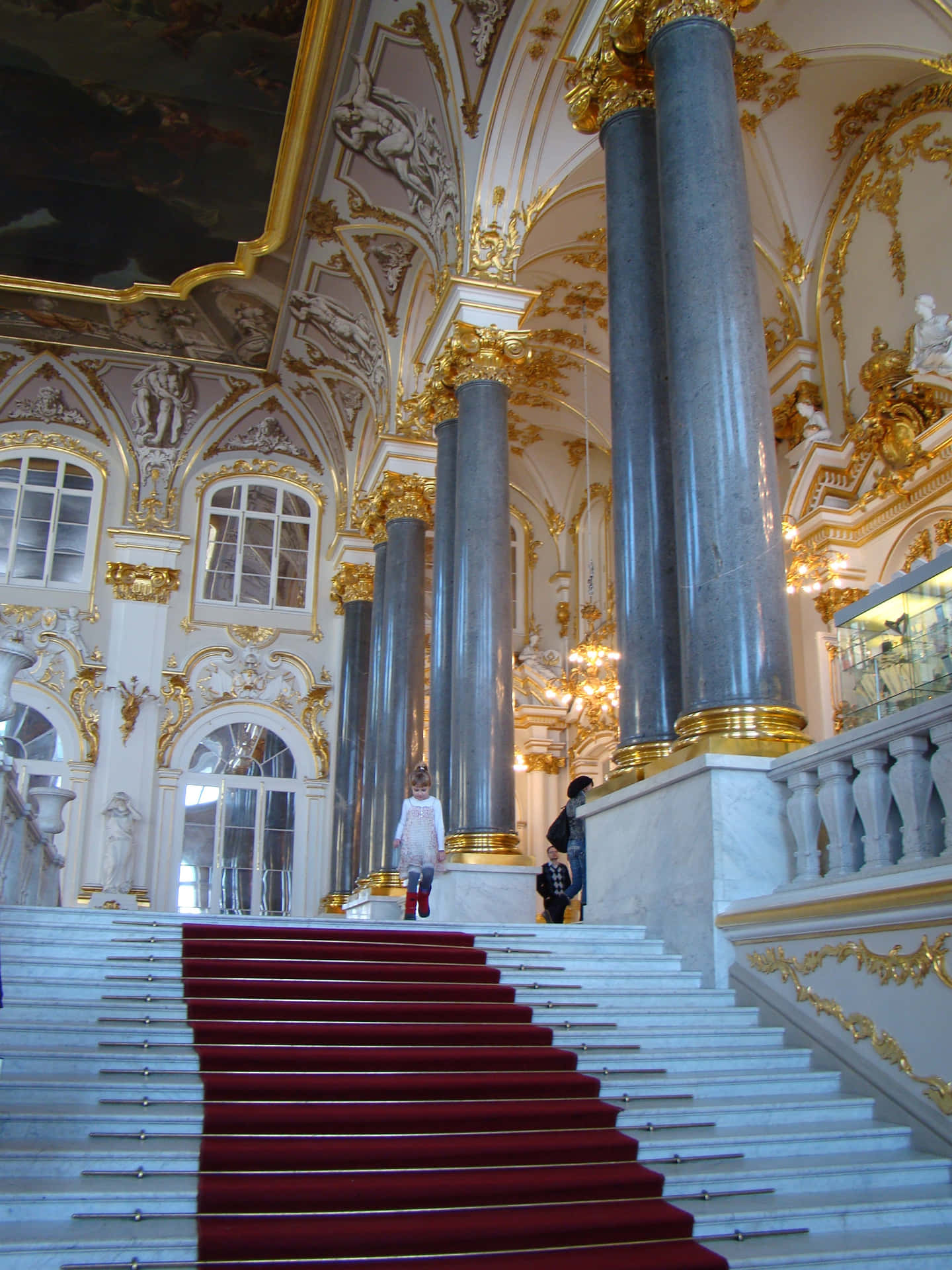 "Magnificent Winter Palace, The Hermitage in St. Petersburg" Wallpaper