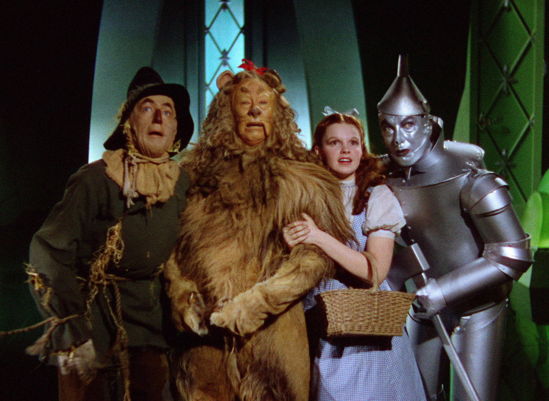 The Wizard Of Oz Squad Inside Palace Background
