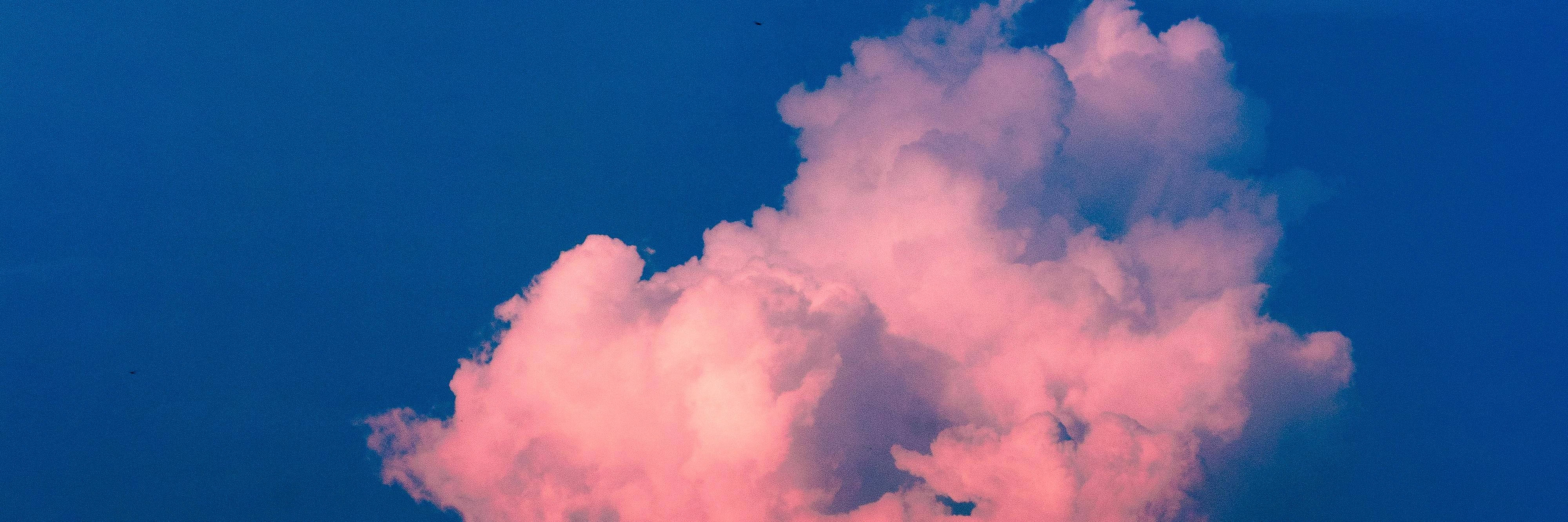 Thick Vintage Aesthetic Cloud Background