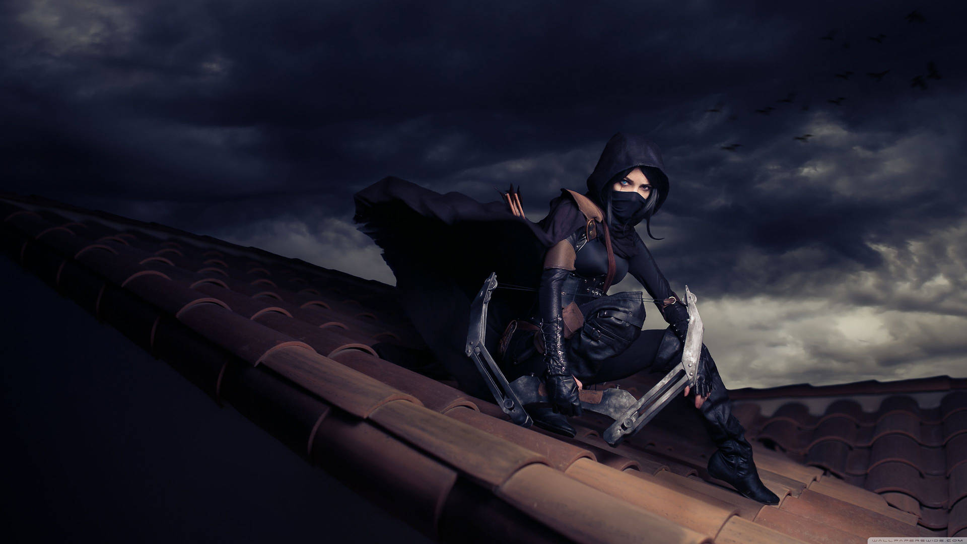 Thief On Rooftop Wallpaper
