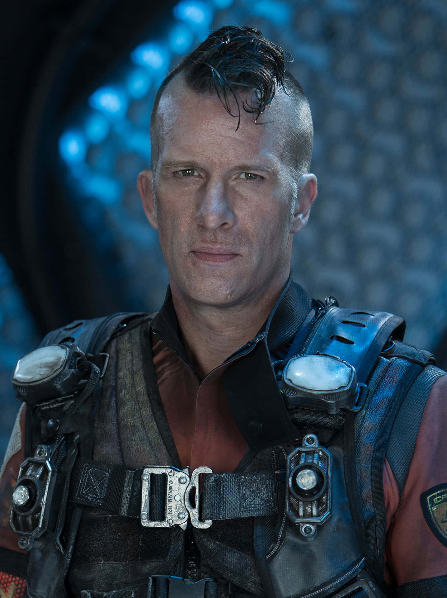 Space actor. Детектив Миллер пространство. Томас Джейн экспансия прическа. Thomas Jane the Expanse. Джозеф Миллер.