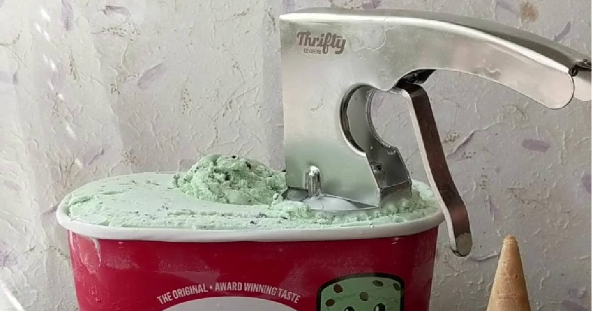 Thrifty Ice Cream With Scoop Wallpaper