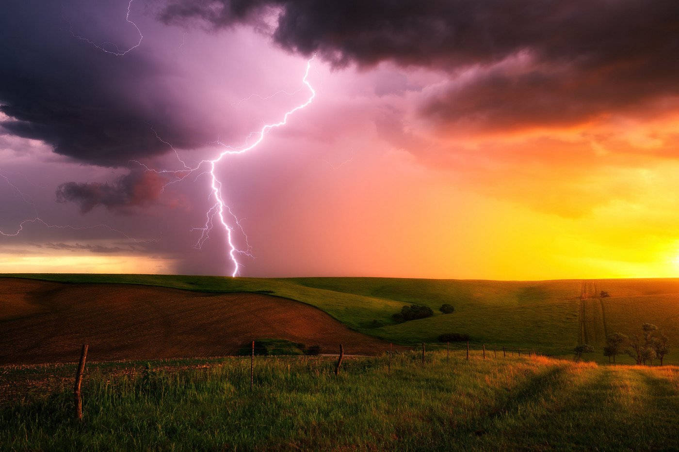 Thunderstorm Sunset Field Wallpaper
