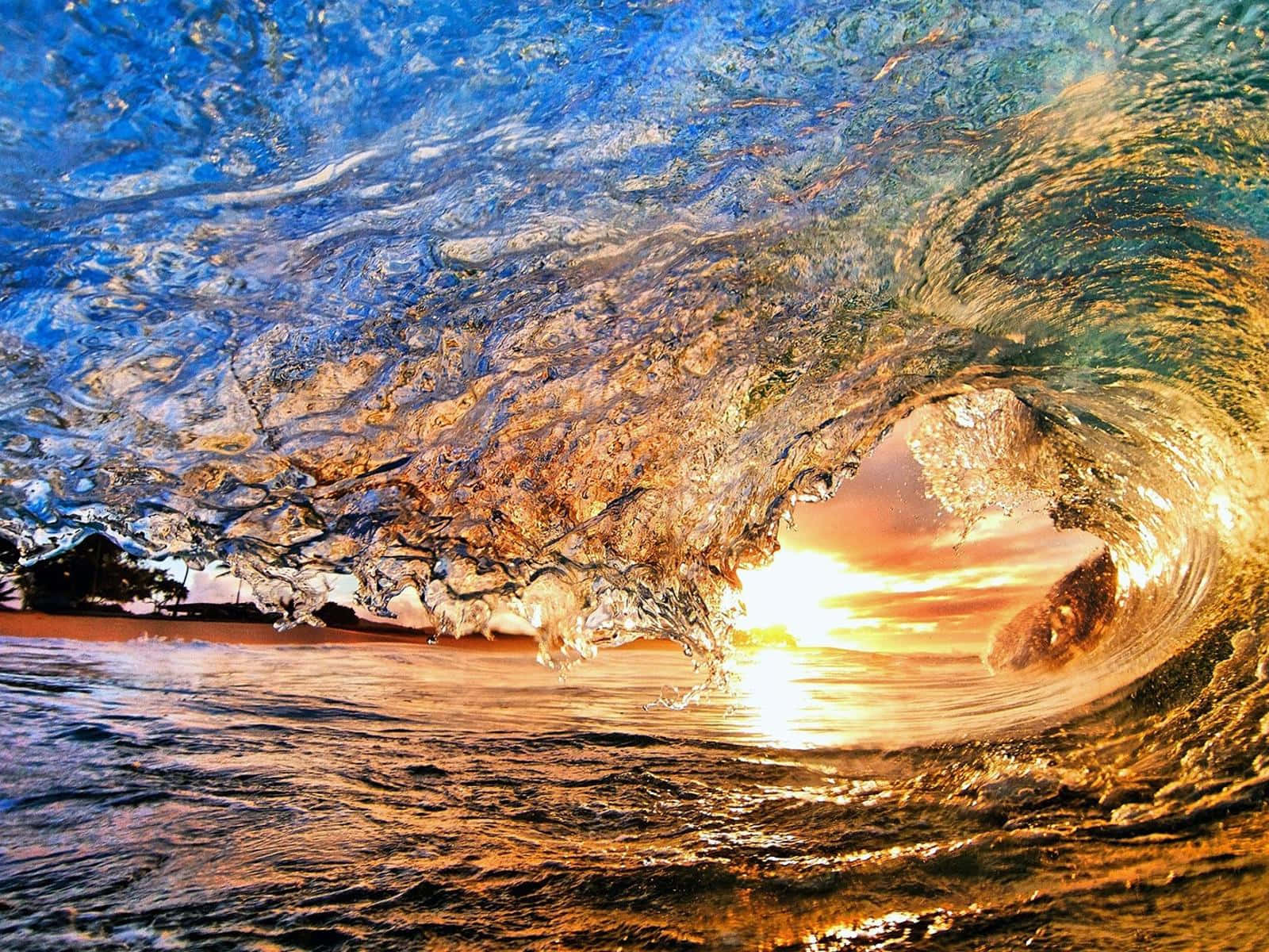 Captivating Tides at Sunset Wallpaper