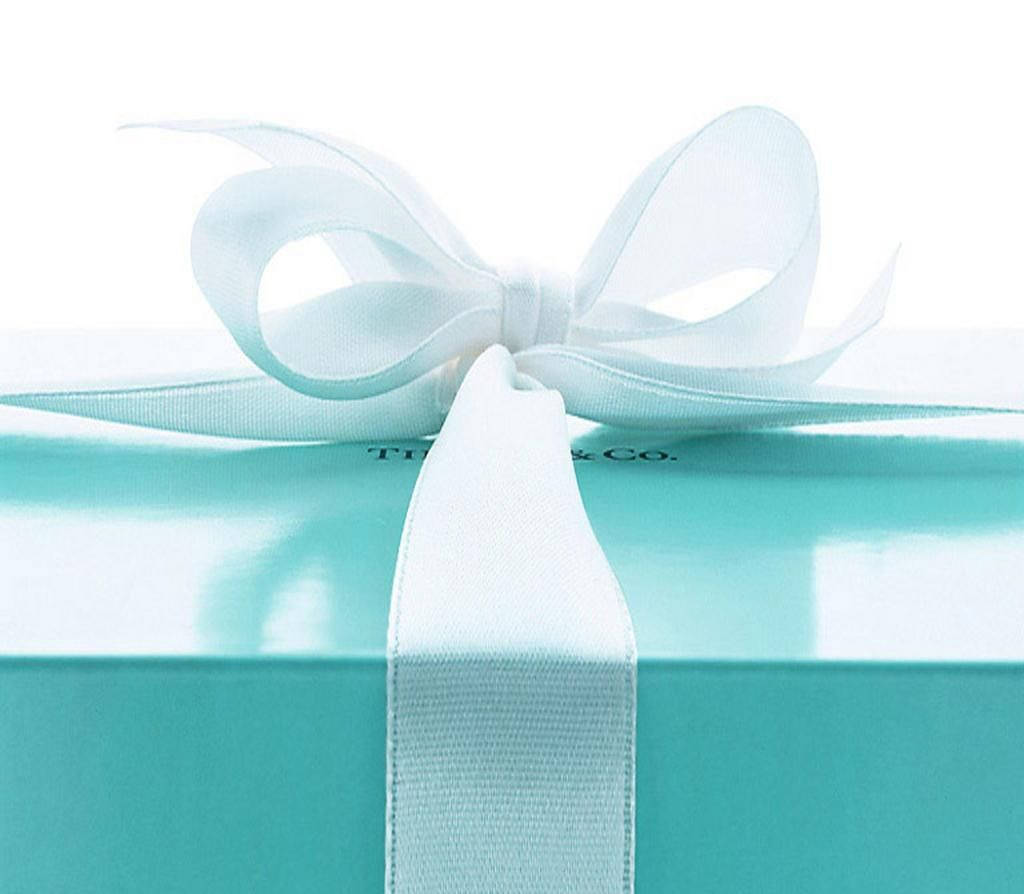 Elegant Touch of Luxury - Tiffany Blue Box Wallpaper