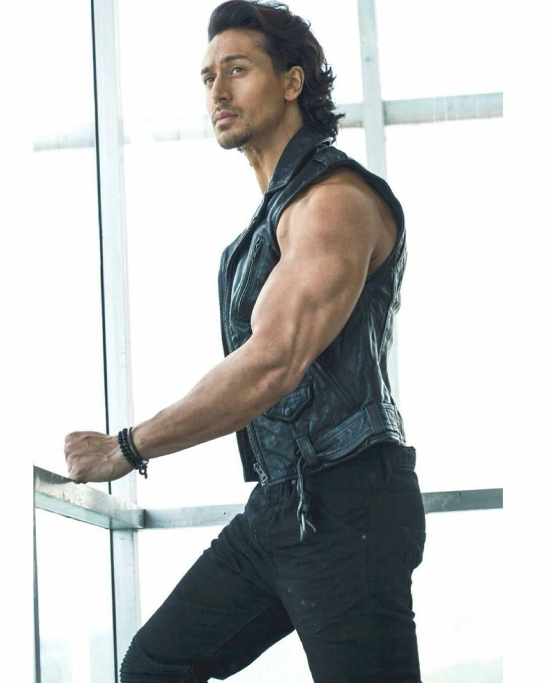 Tiger Shroff Body With Leather Vest Wallpaper