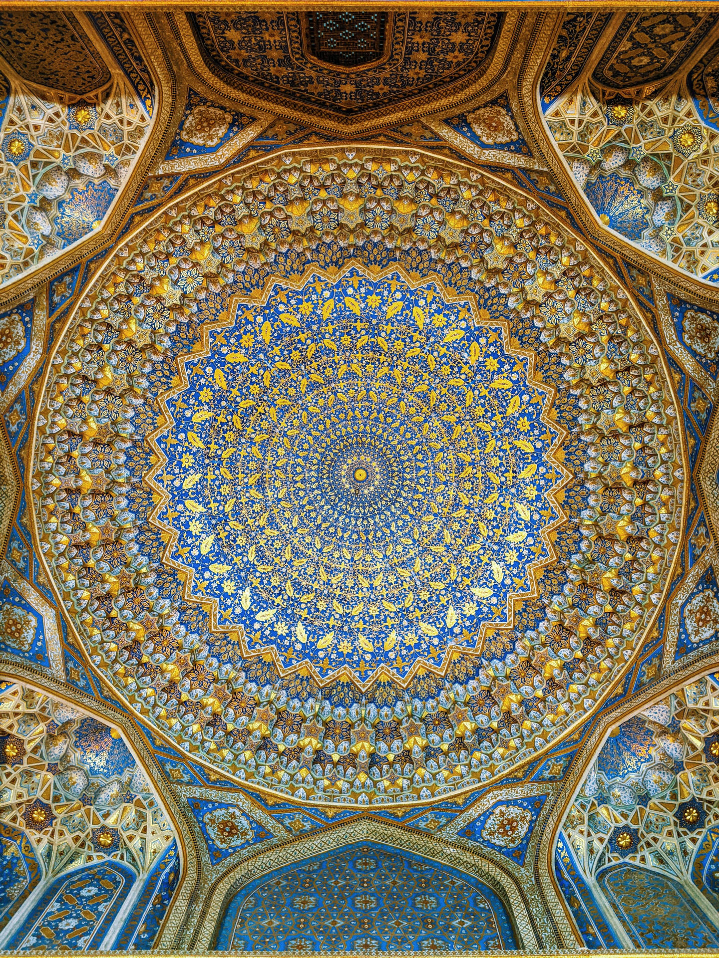 Tilla-Kari Madrassah Samarkand Intrikat Design Wallpaper