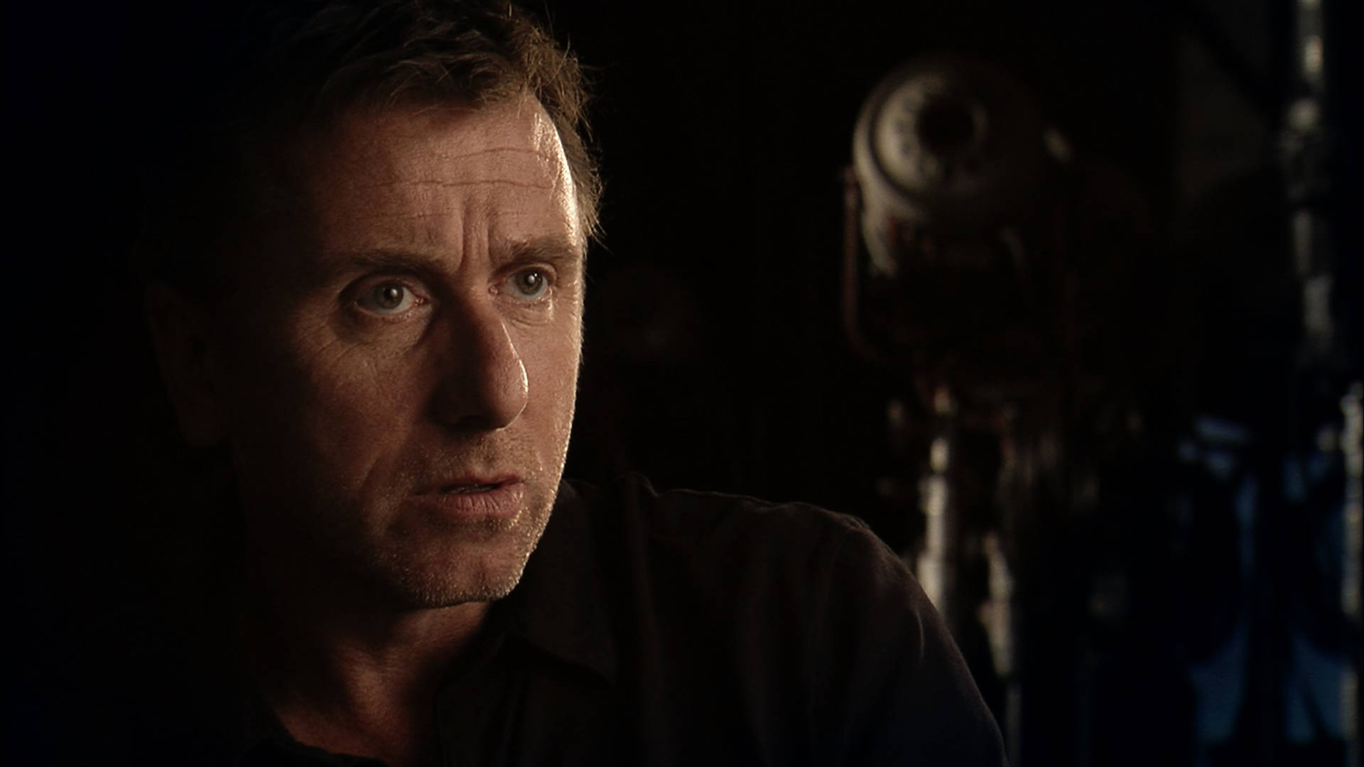 Tim Roth In These Amazing Shadows Documentary Wallpaper