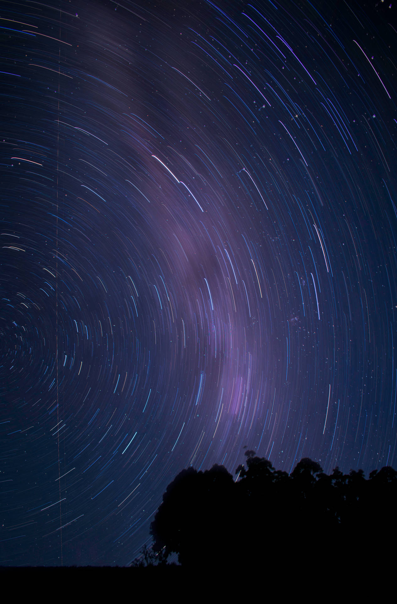 An astonishing HD wallpaper of time lapse of stars in the galaxy 