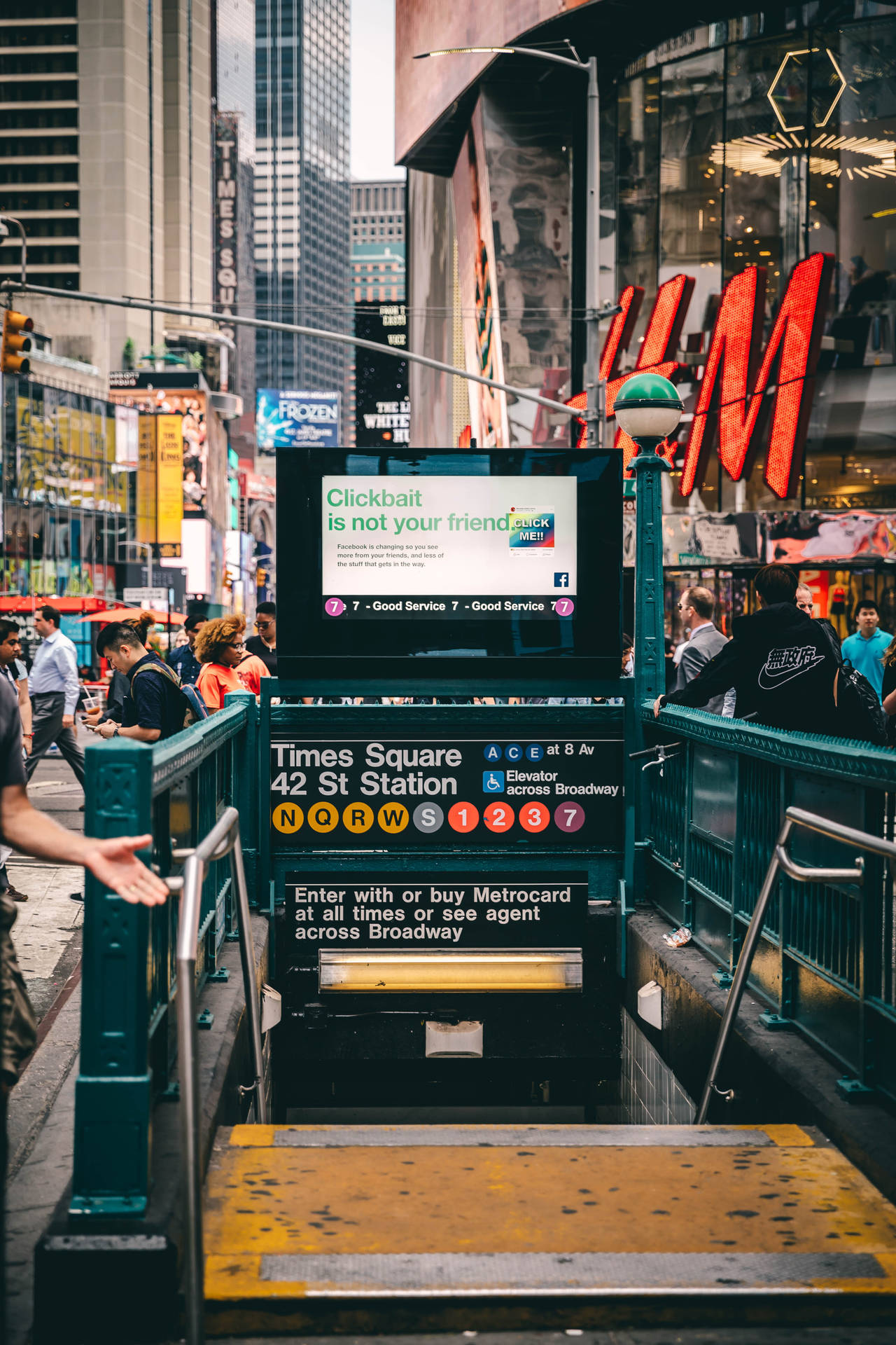 Aestação De Metrô Times Square 42 St Como Papel De Parede Do Computador Ou Celular. Papel de Parede