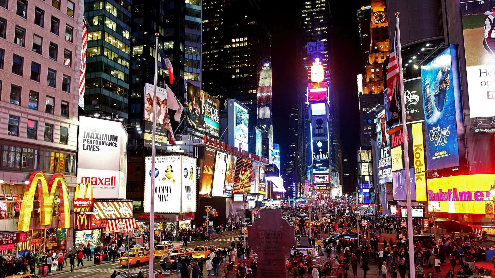 Diestadt Zum Leuchten Bringen - Times Square Bei Nacht Wallpaper