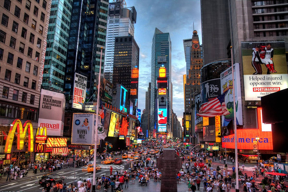 Multitudaglomerada En Times Square Fondo de pantalla