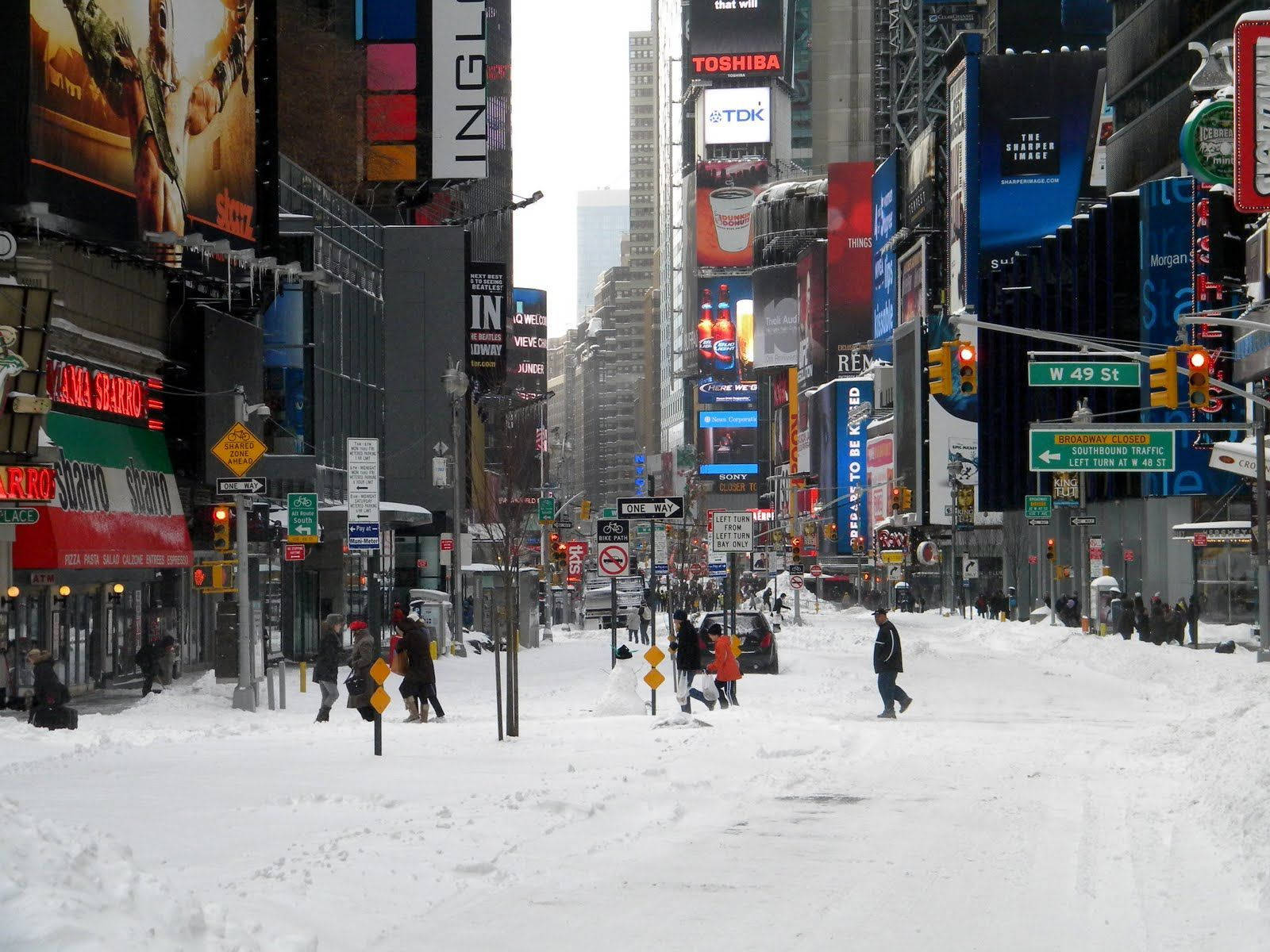 Times Square Snow On Ground Wallpaper