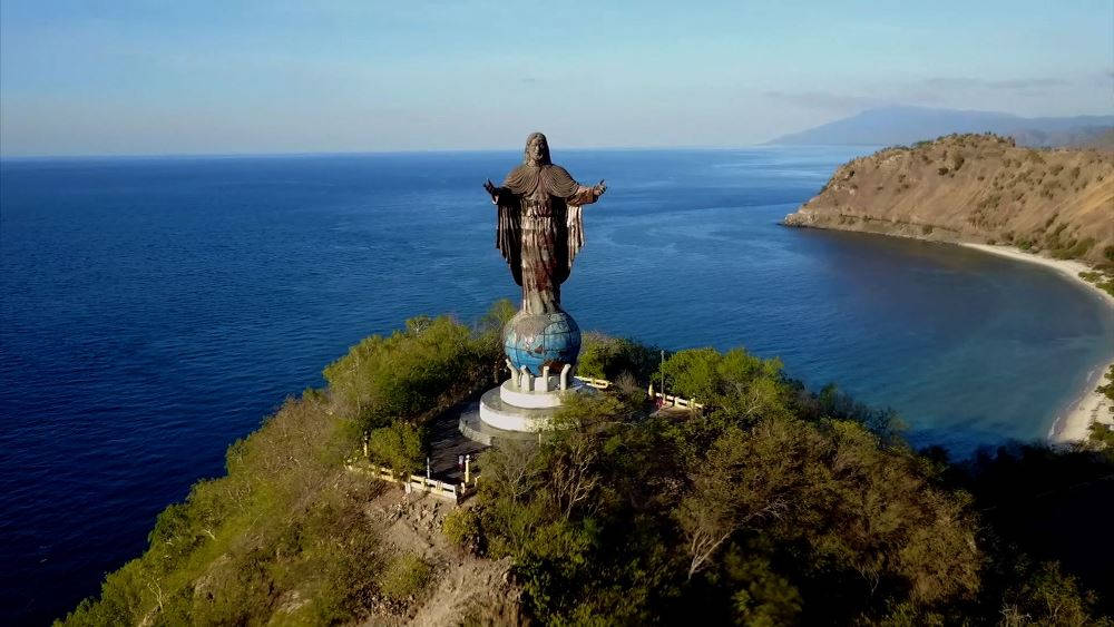 Vistamaestosa Della Statua Di Cristo Rei A Timor Est Sfondo