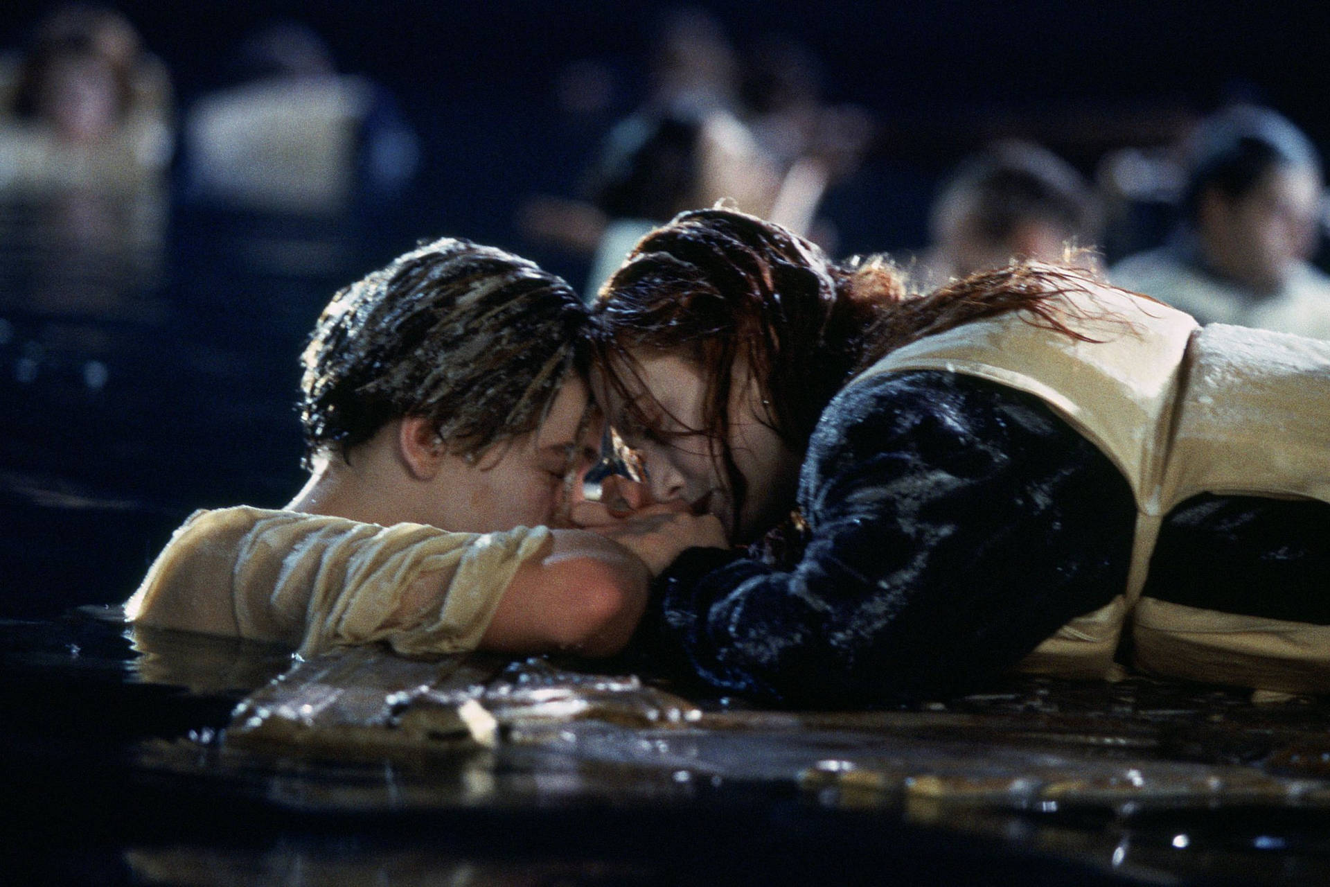 Titanic Drowning Scene Wallpaper