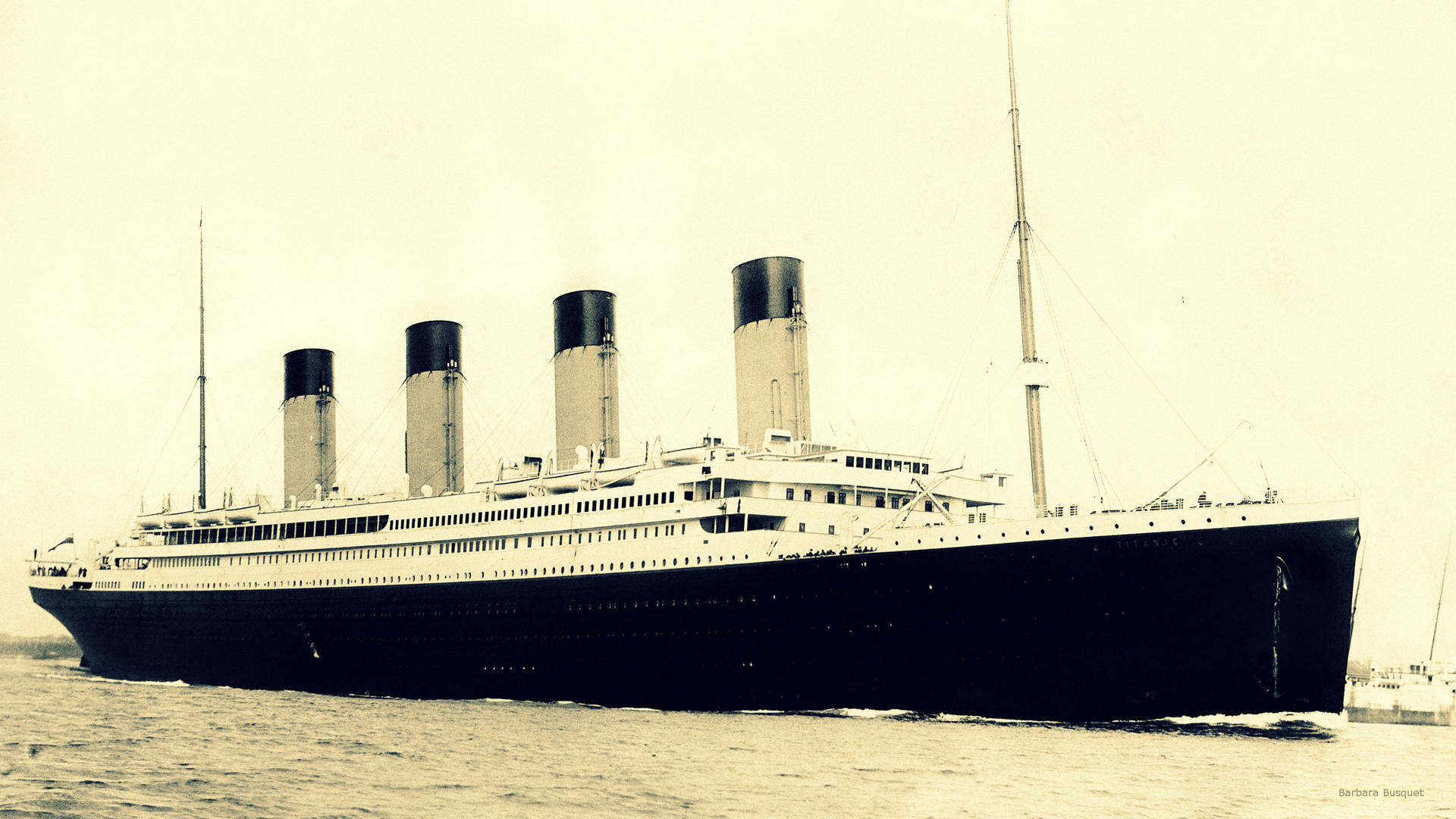 Titanic Old Photo Wallpaper