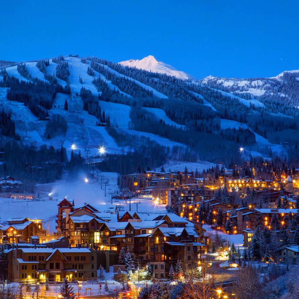 Titolomaestose Montagne Con Cime Innevate Del Colorado