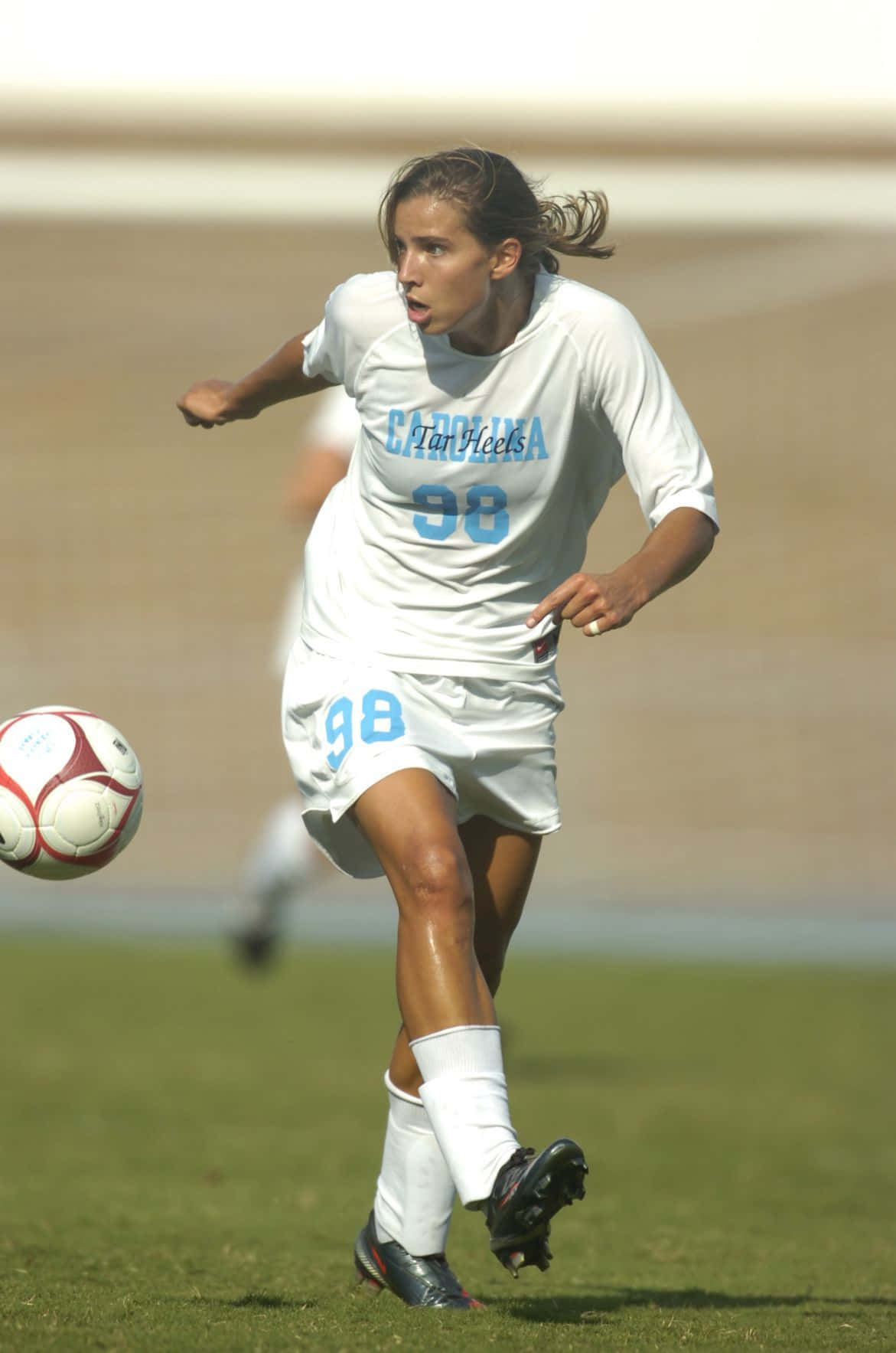 Tobin Heath Showing Mastery Of Soccer Skills Wallpaper