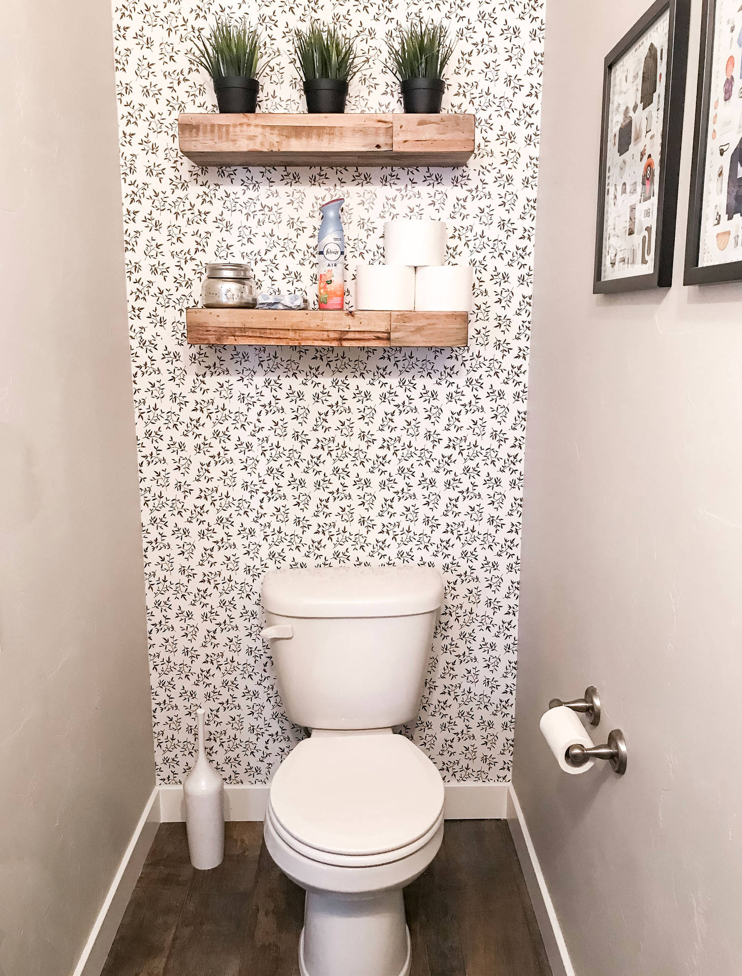 Classic Floral Presented Toilet |=| Elegant Bathroom Interior Wallpaper