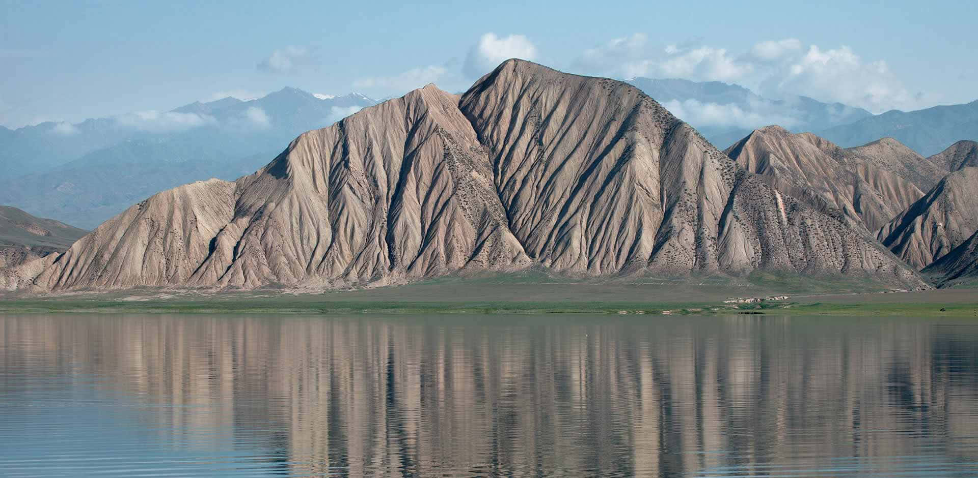 Кыргызстан. Озеро Токтогул