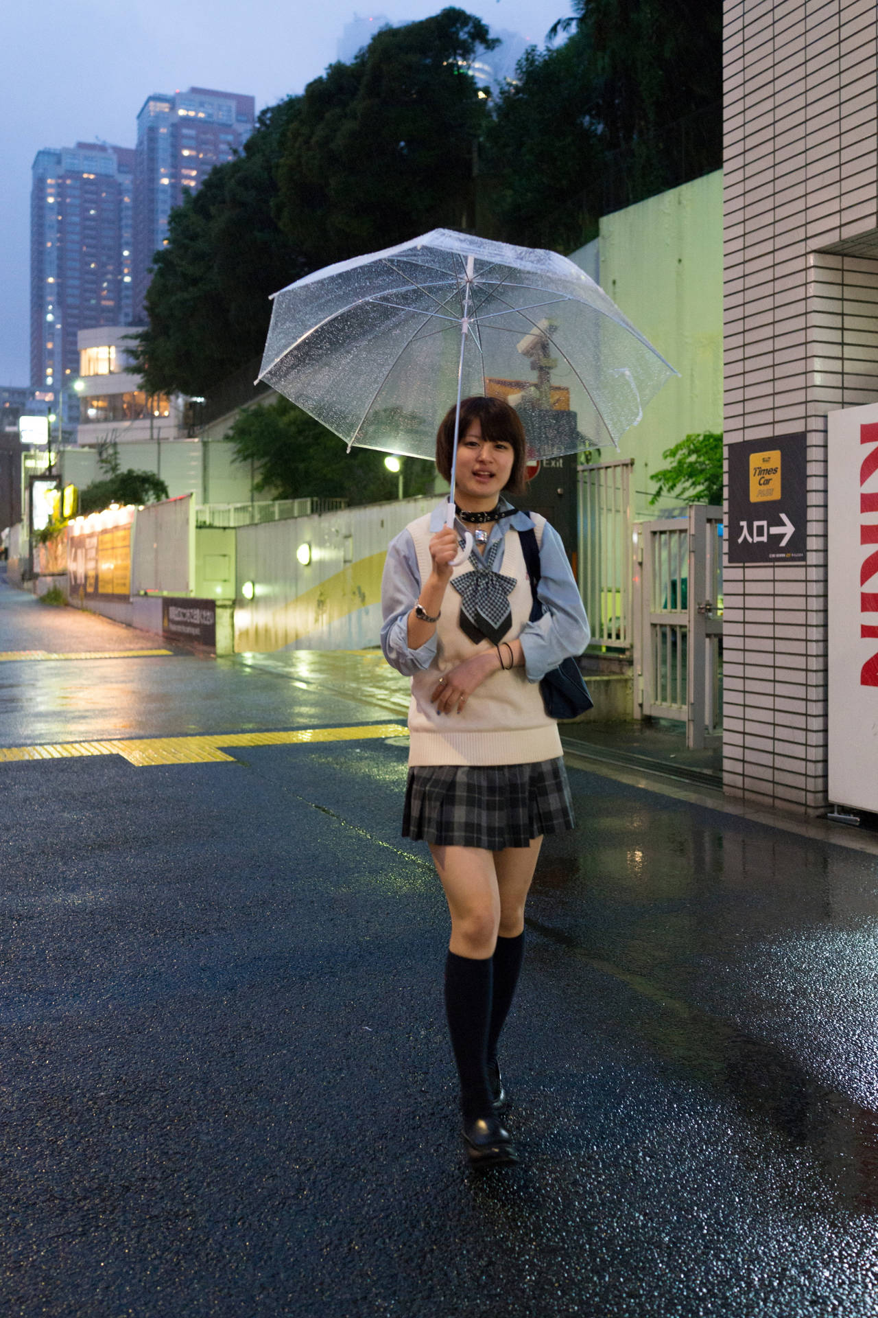 Tokyo Japan Girl Walking With Umbrella Wallpaper