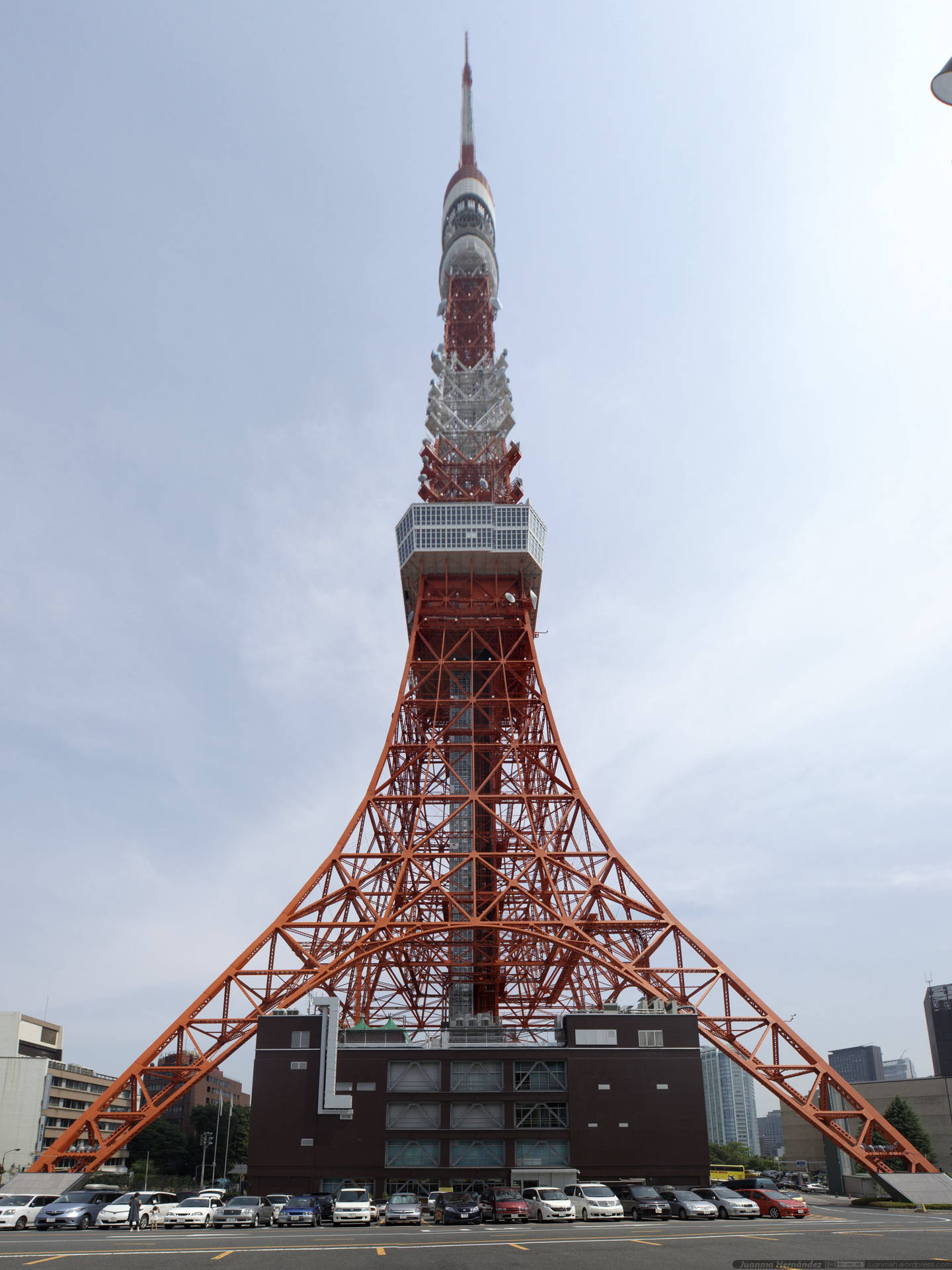 Tokyo Tower With Parked Cars Wallpaper
