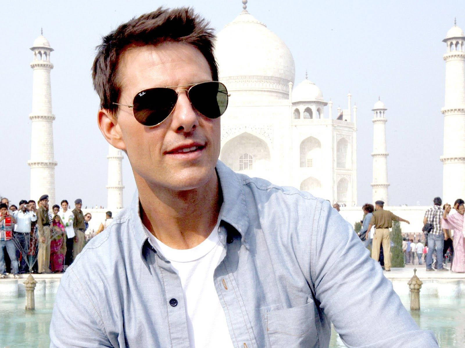 Tom Cruise In Taj Mahal