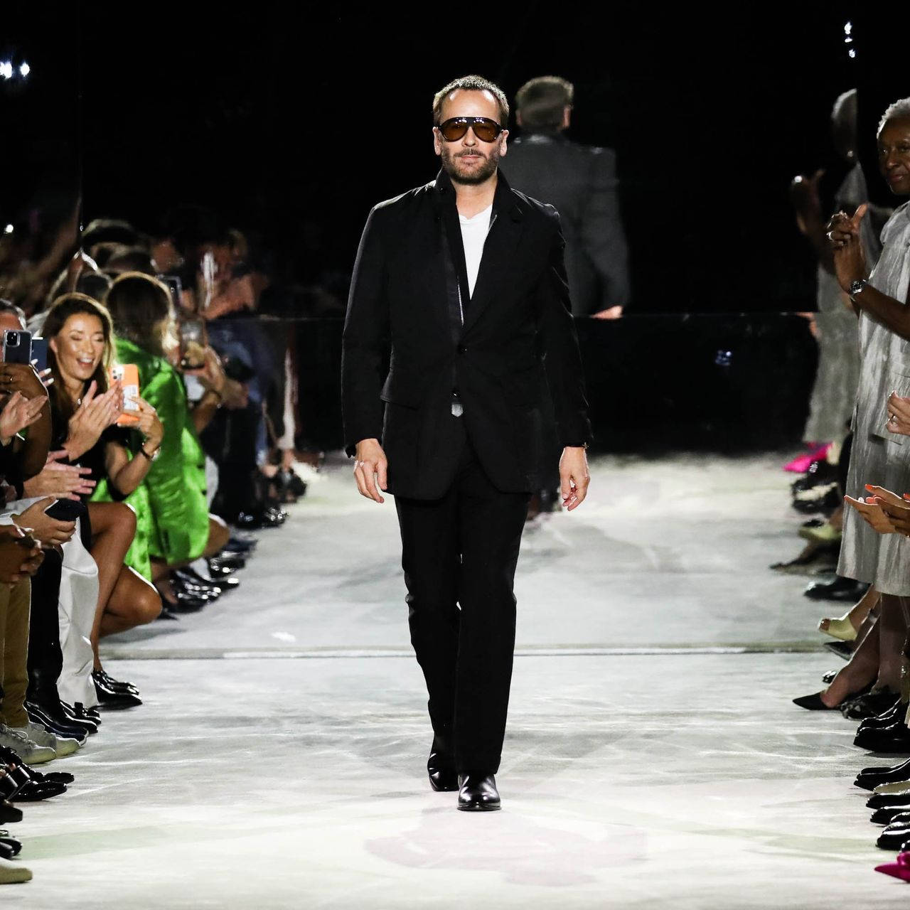 Tom Ford Proudly On Catwalk Wallpaper