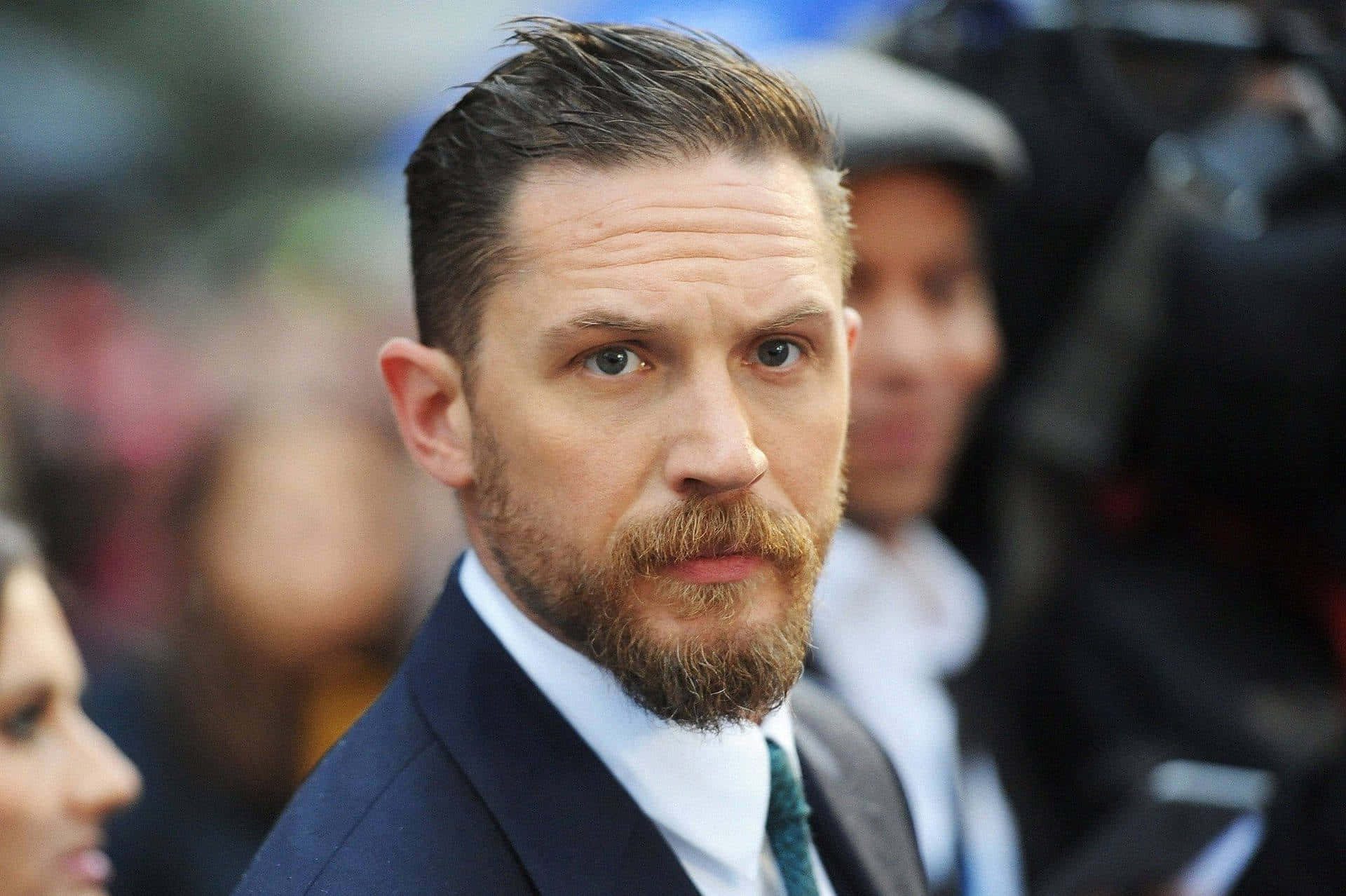 Tom Hardy Looking Serious Wallpaper