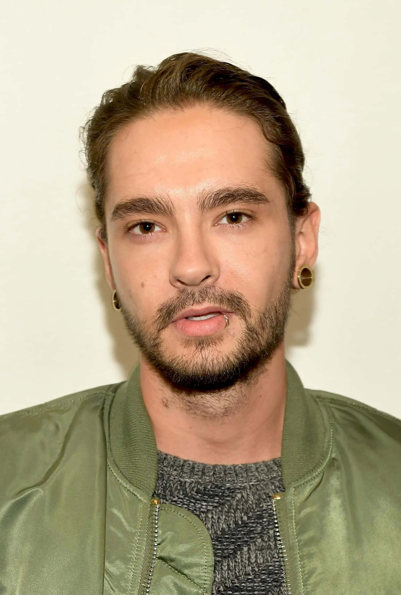 Tom Kaulitz Close Up Portrait Wallpaper