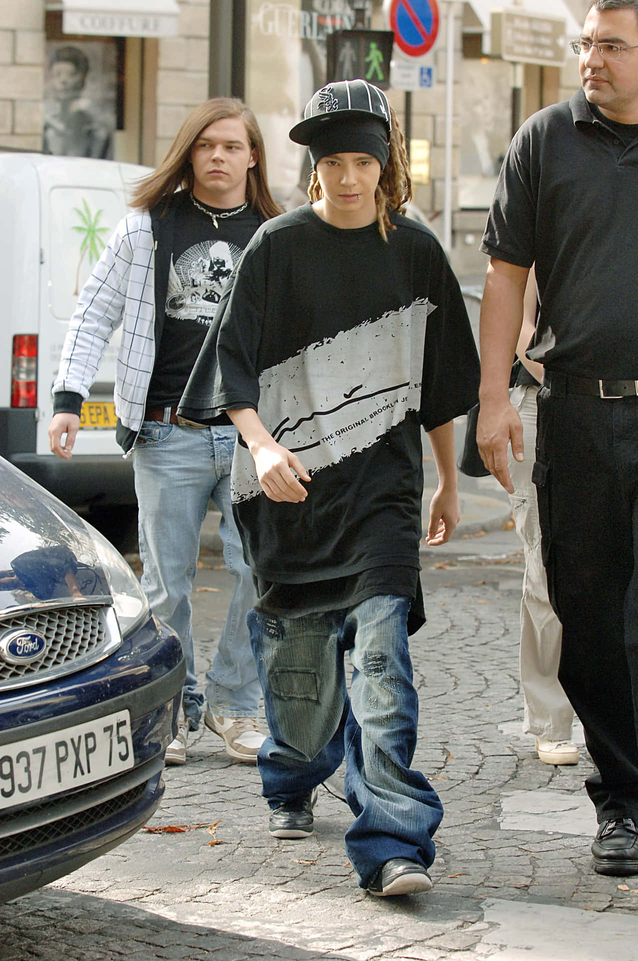 Tom Kaulitz Street Walk Wallpaper