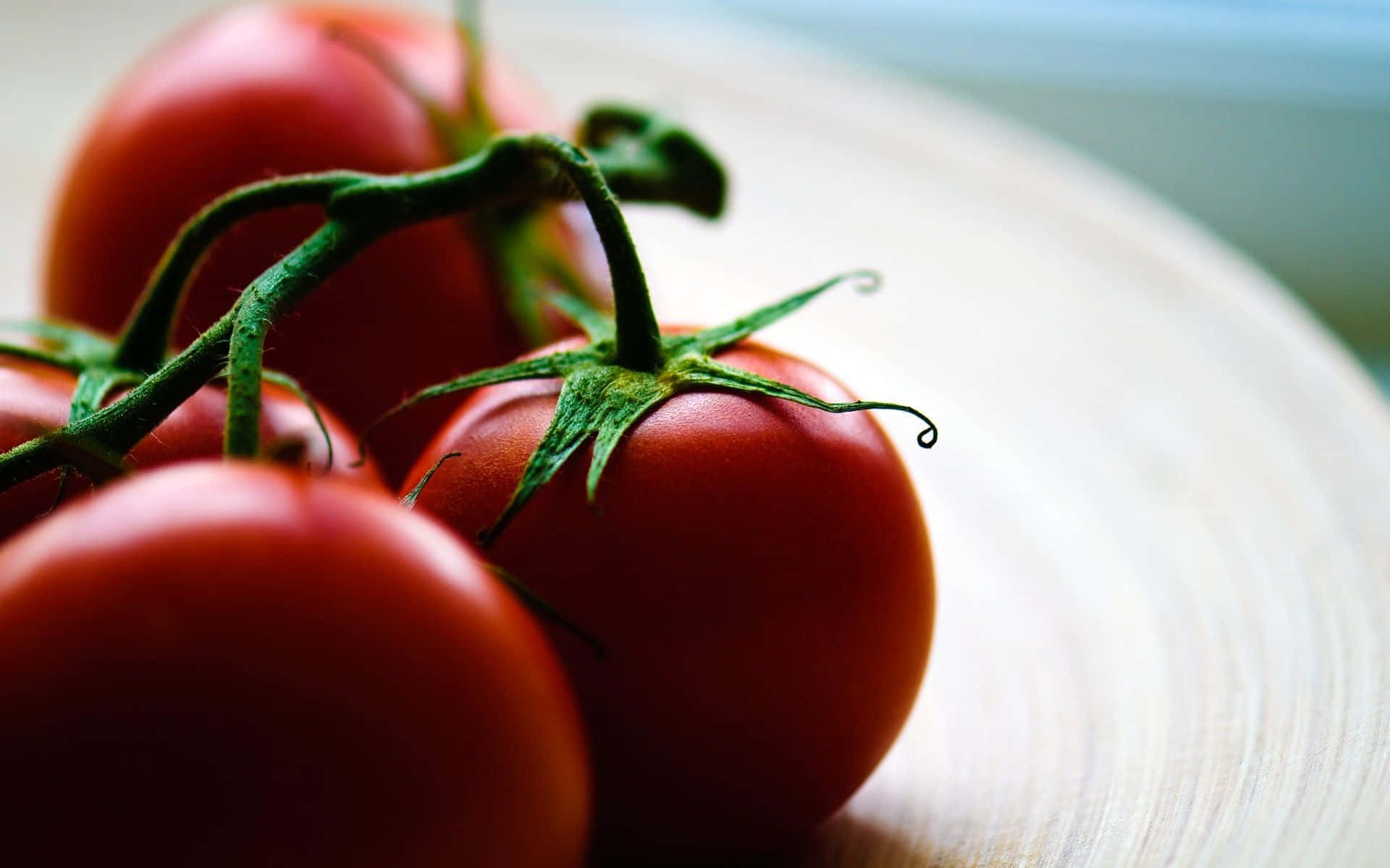 Lækresaftige Tomater Klar Til At Blive Nydt