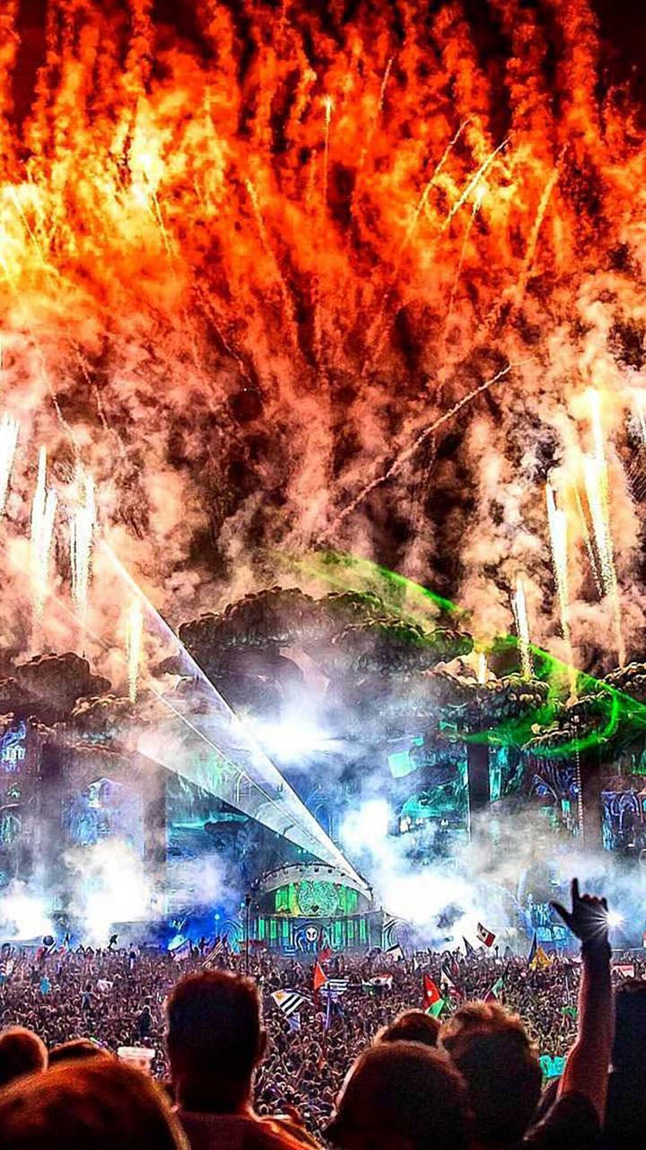 Exhibiciónde Fuegos Artificiales En Tomorrowland Fondo de pantalla