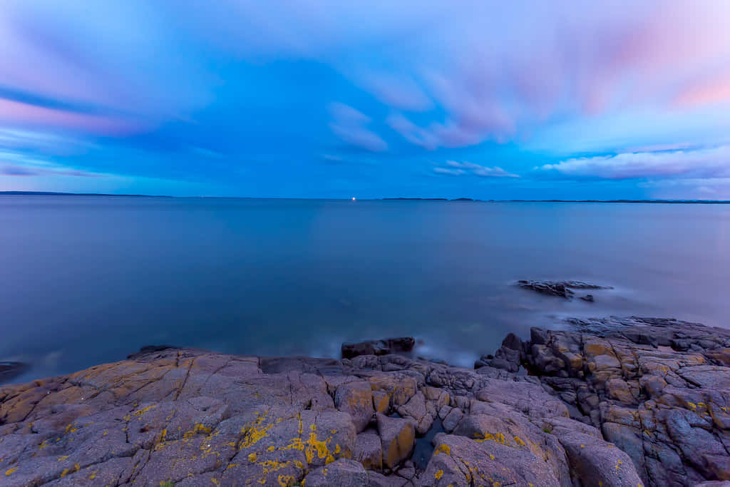 Tonsberg Coastline Dusk Scenery Wallpaper