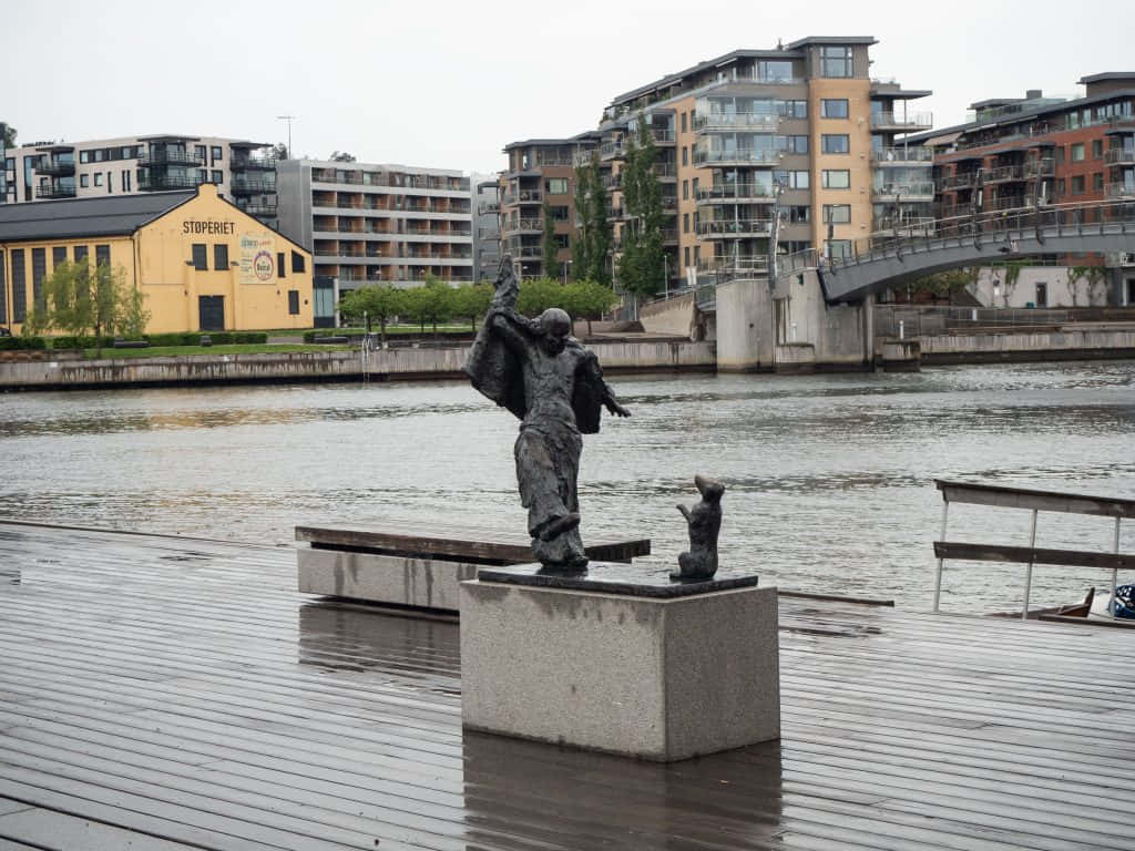 Tonsberg Waterfront Sculptureand Architecture Wallpaper