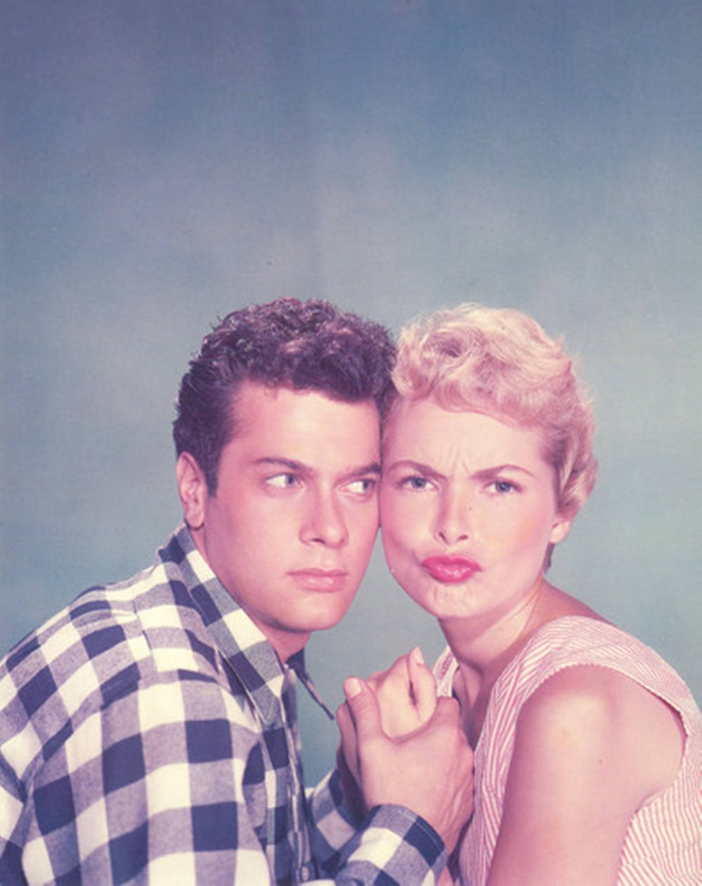 Tony Curtis With A Woman Wallpaper