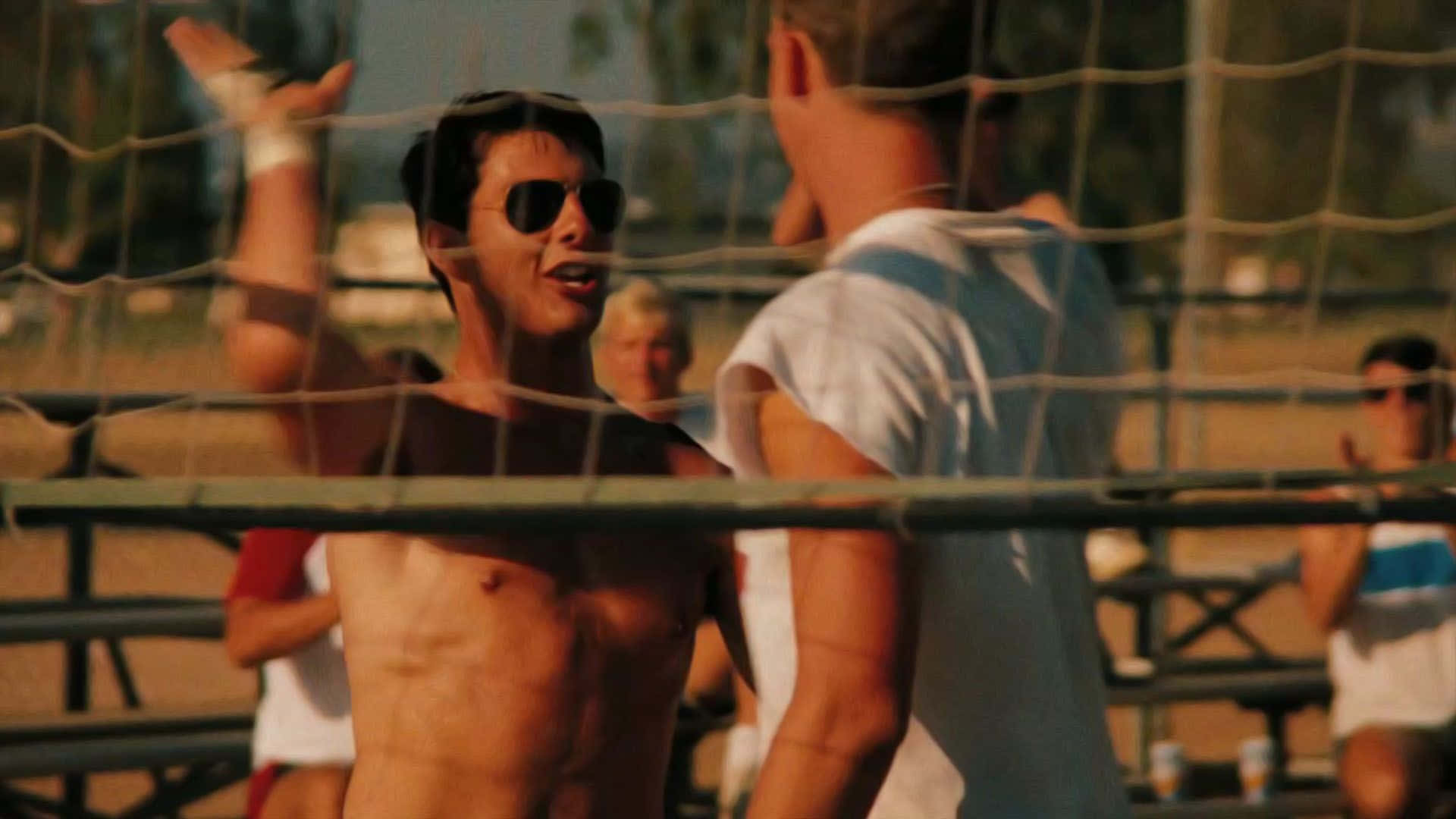 Topgun, Tom Cruise Sin Camisa En La Playa. Fondo de pantalla
