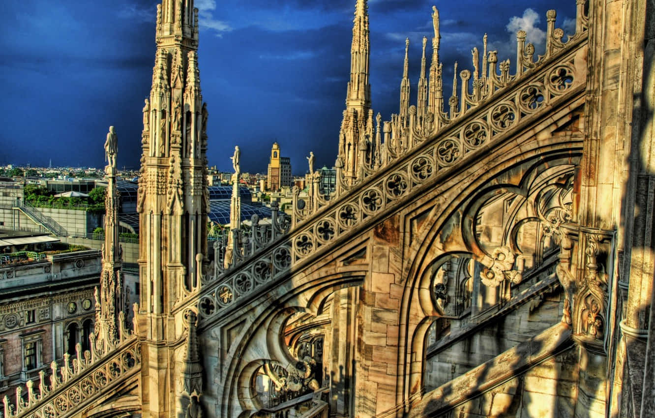 Vistasuperior De La Catedral De Milán Fondo de pantalla