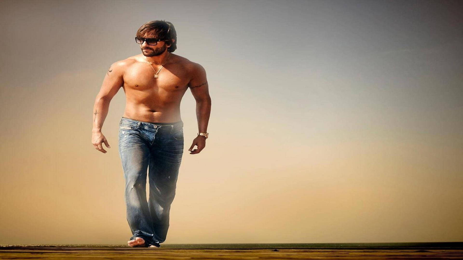 Topless Actor Saif Ali Khan Wallpaper