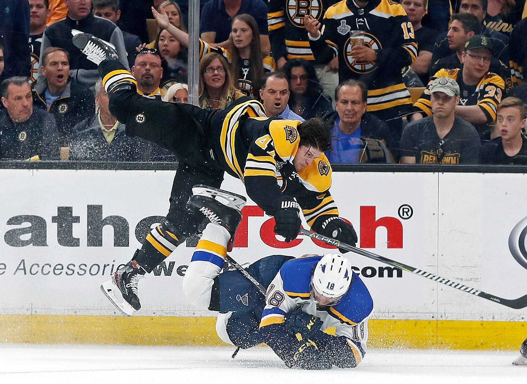 5,025 Torey Krug Photos & High Res Pictures - Getty Images