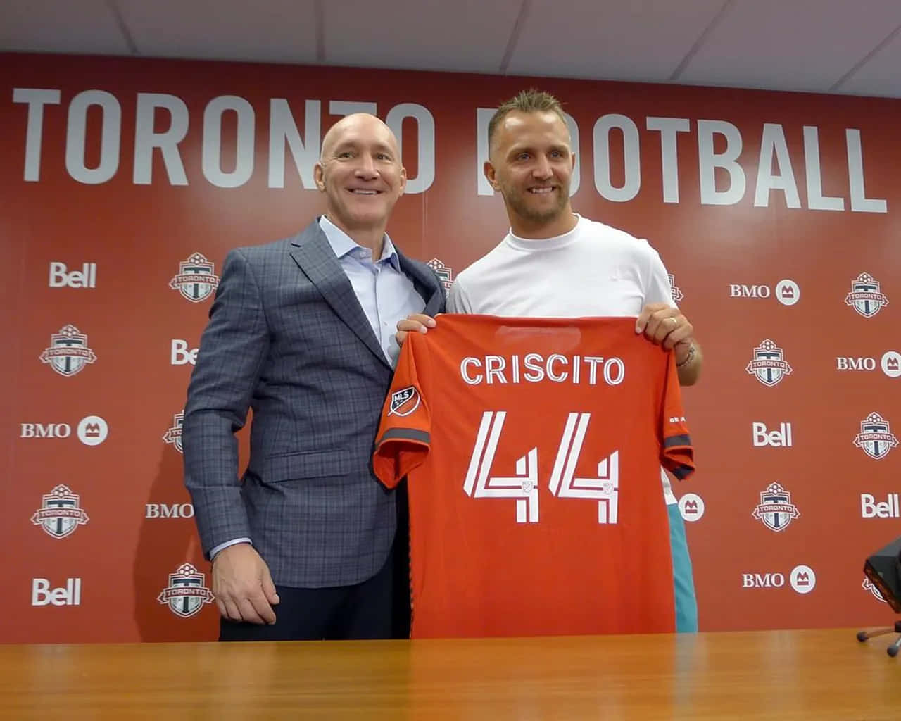Toronto Fc Foi Escolhido No Draft Domenico Criscito. Papel de Parede