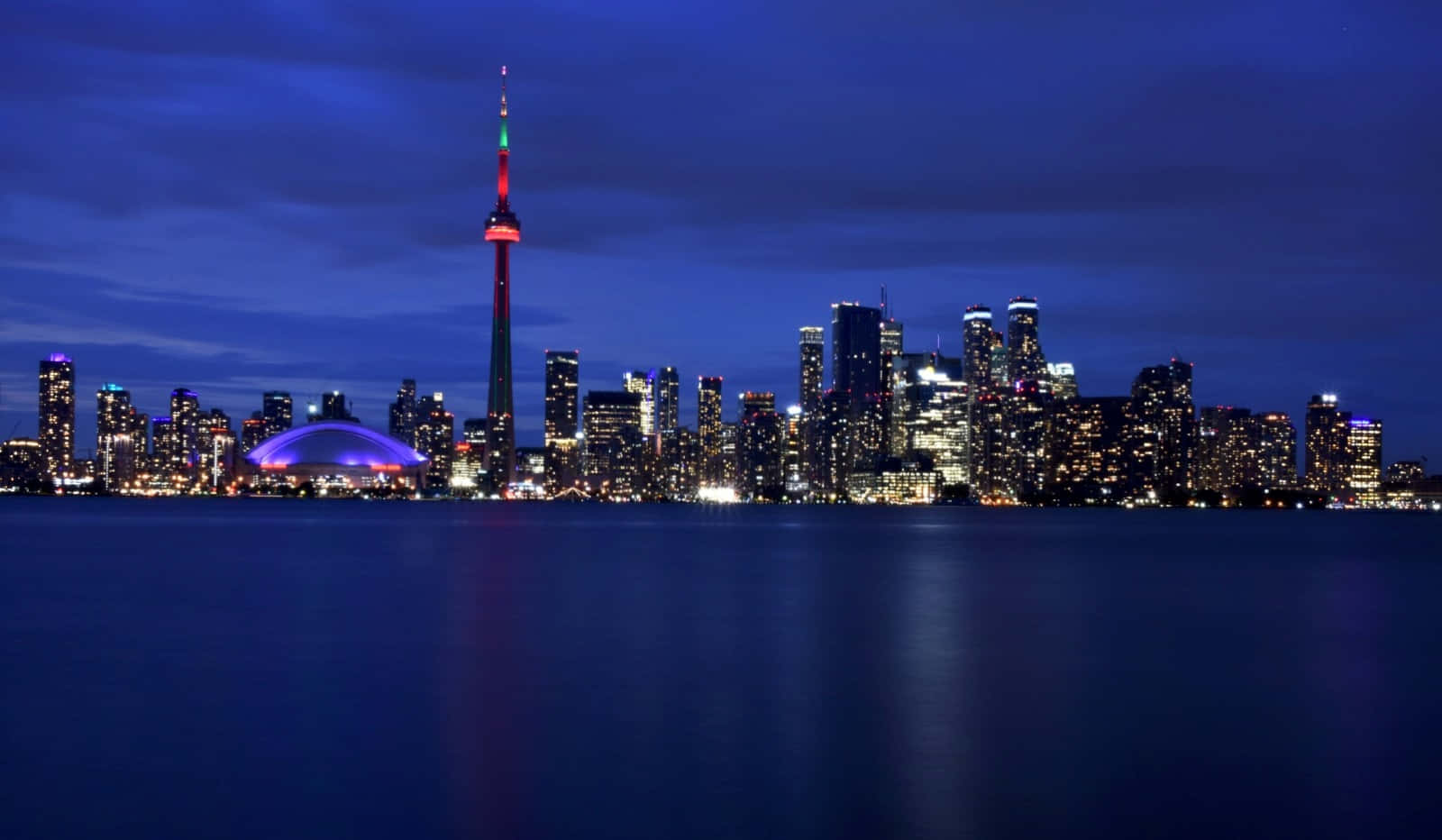 Toronto Skyline At Night With The Cn Tower