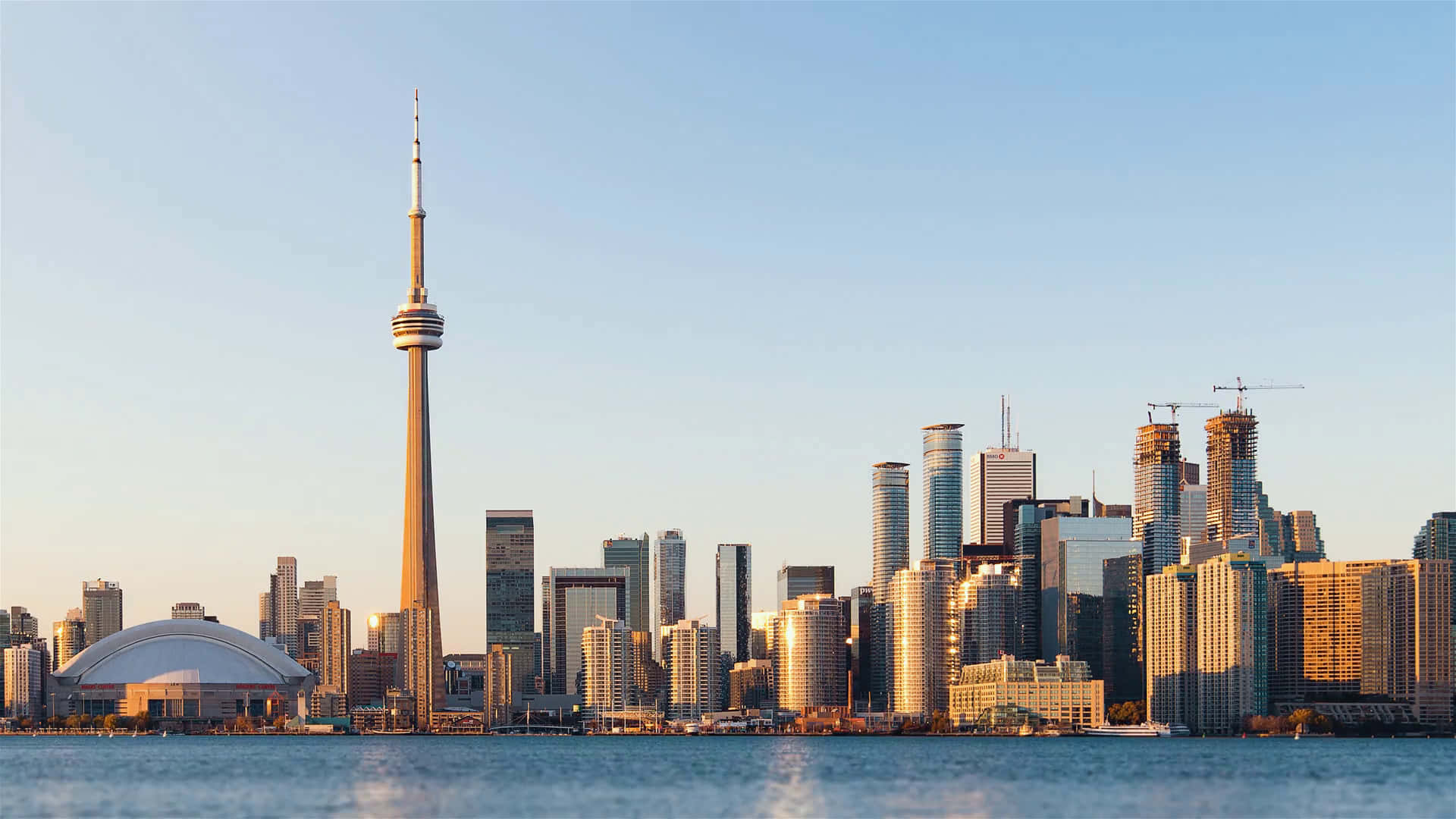 Capturing the beauty of Toronto's skyline.