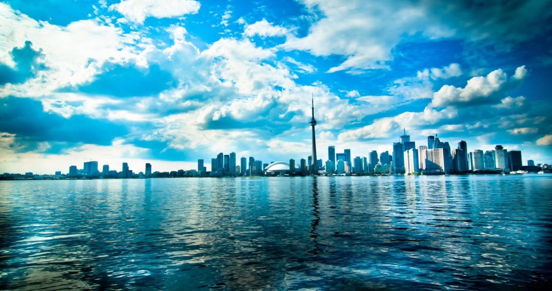 Torontowaterfront Metropolis Buildings: Edificios En El Centro De Toronto Frente Al Agua. Fondo de pantalla