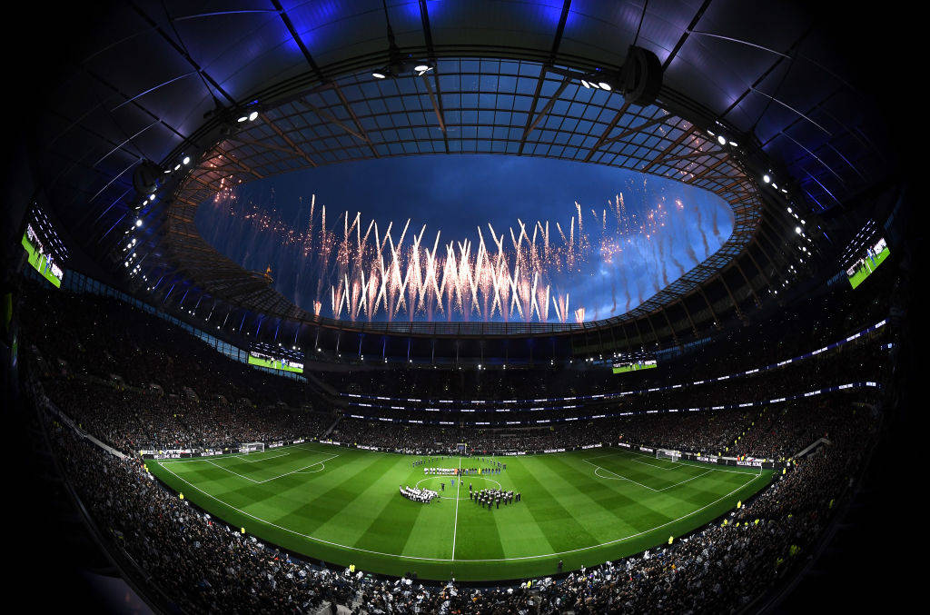 Tottenham Hotspurs FC Stadium Mark-Området om natten Desktop Wallpaper Wallpaper