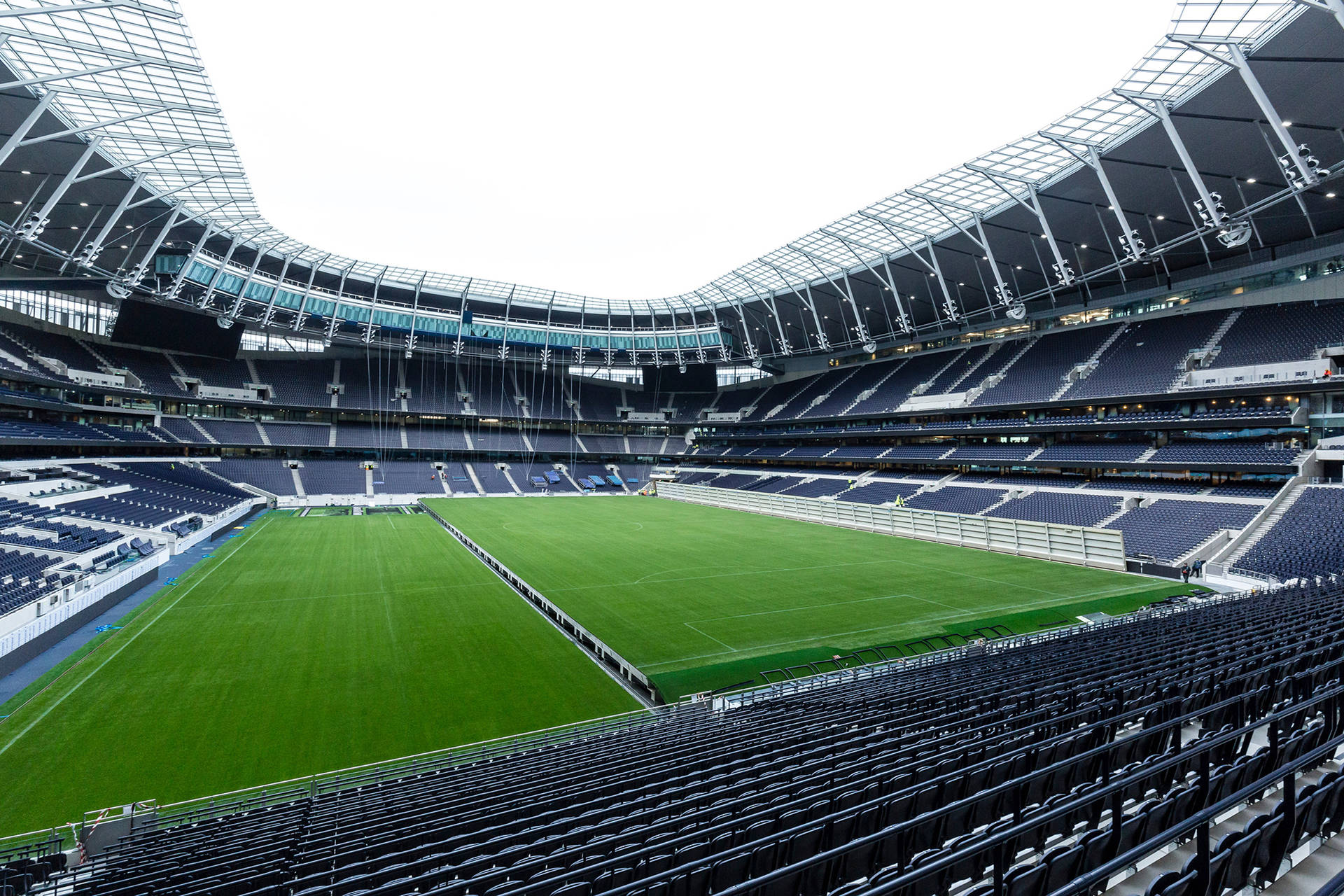 Vistapanoramica Dello Splendido Stadio Del Tottenham Hotspur Sfondo
