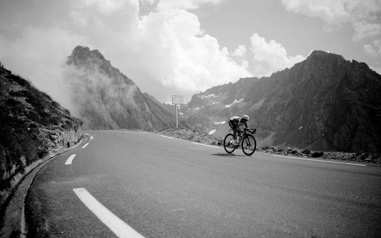 Tour De France In Gray Color Background