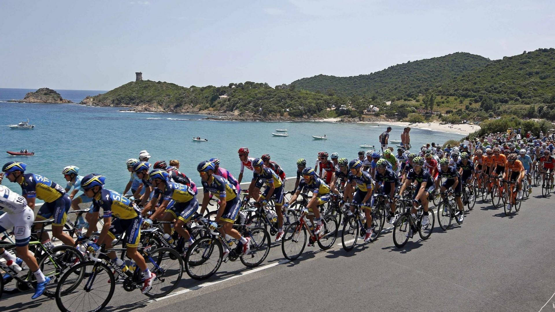 Tour De France Near The Sea Background