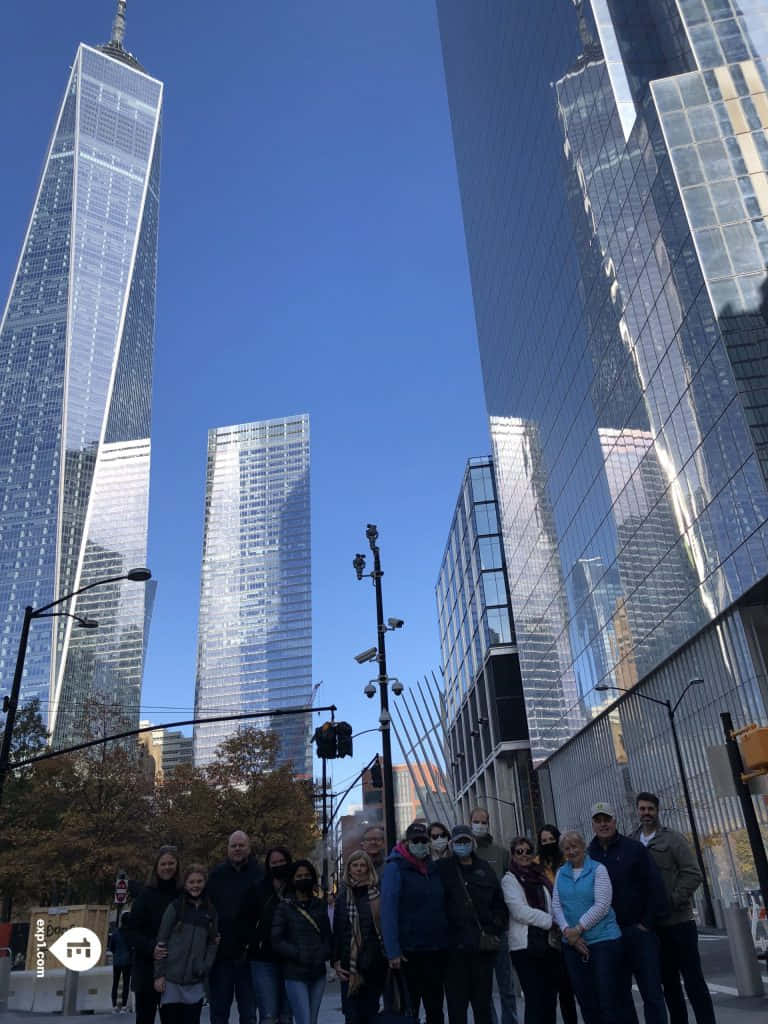 Turistasen Ground Zero - Bajo Ángulo Fondo de pantalla