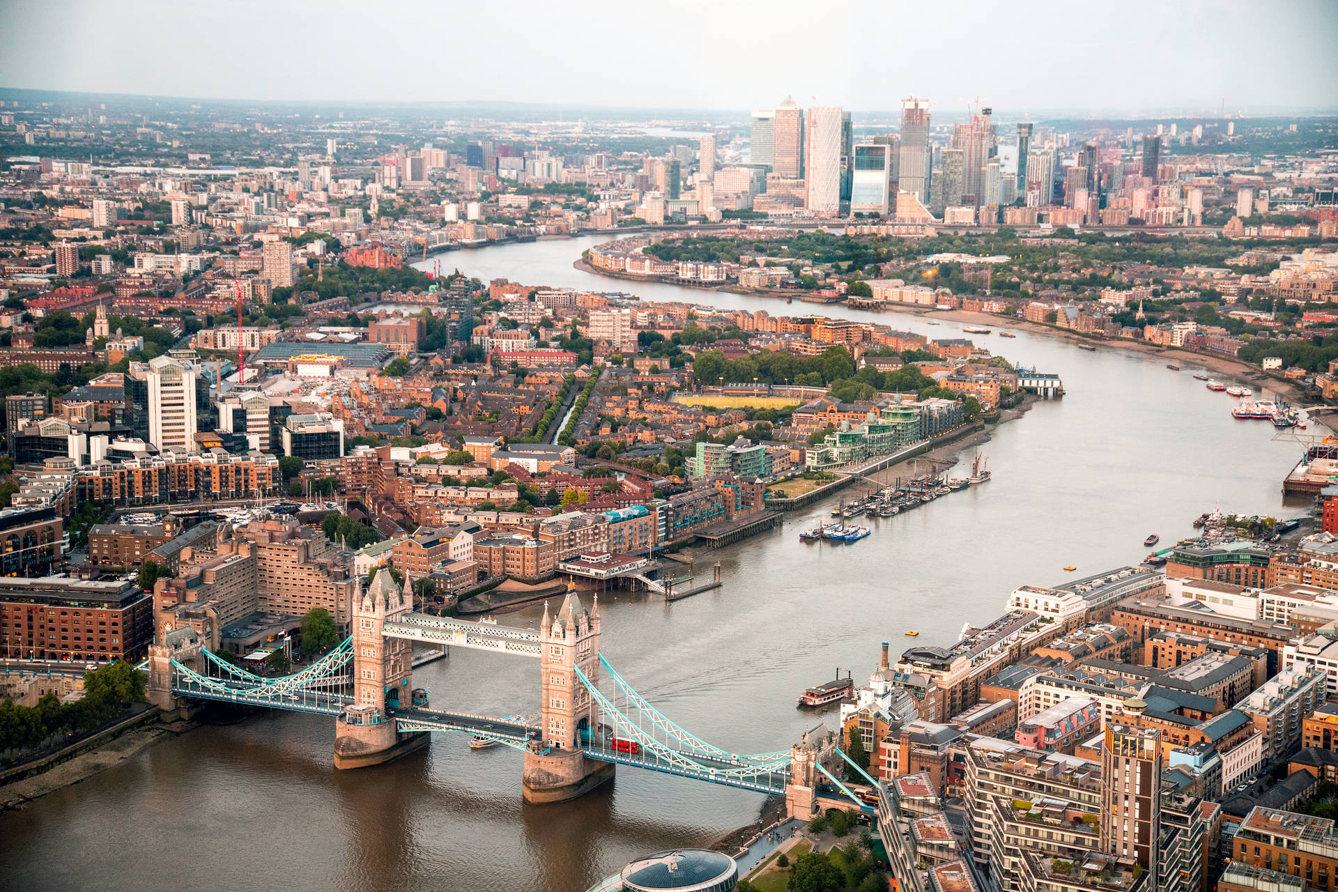 Tower Bridge In River Thames Wallpaper